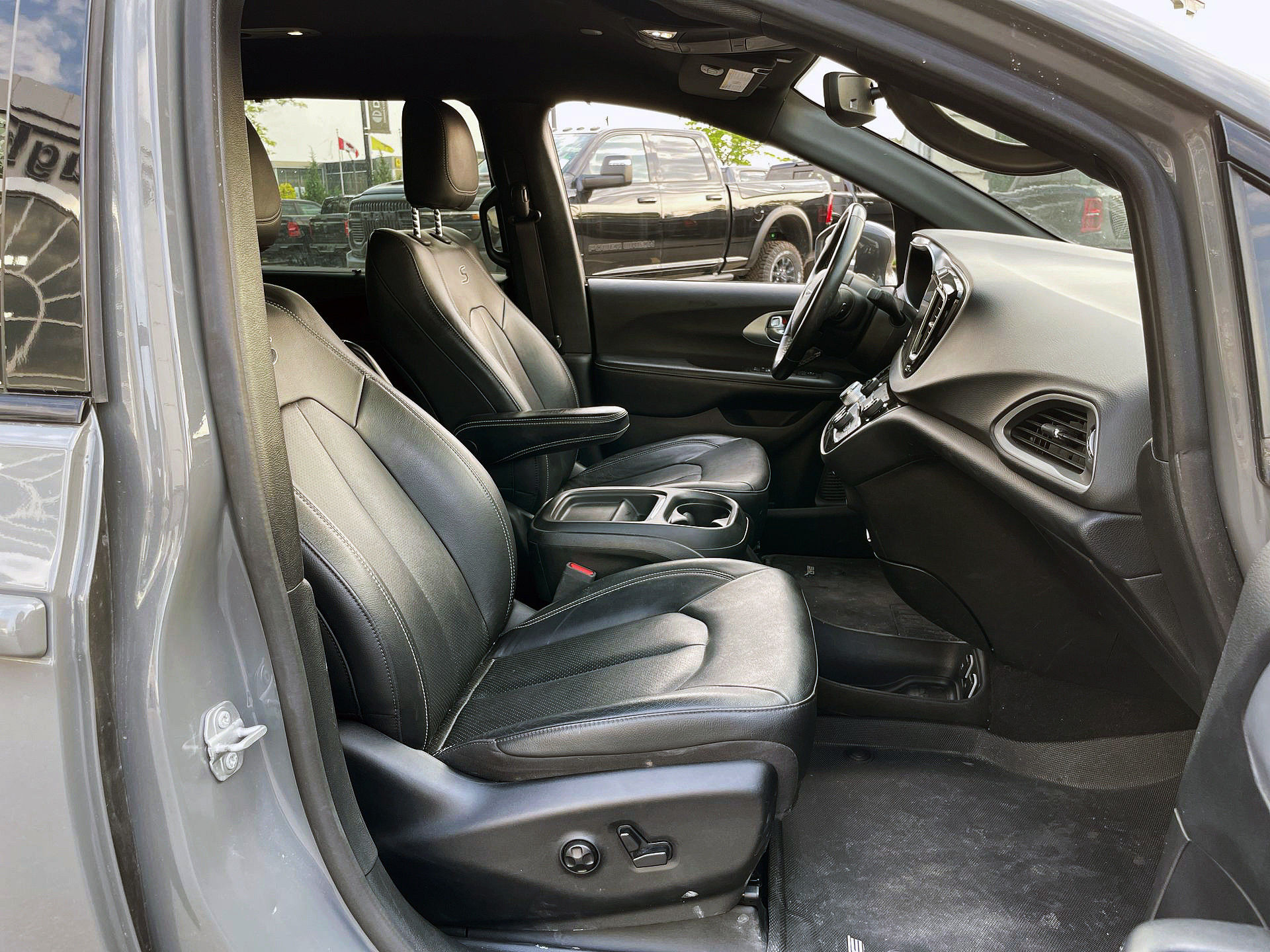 Chrysler Pacifica  2020 à Woodbridge, Ontario
