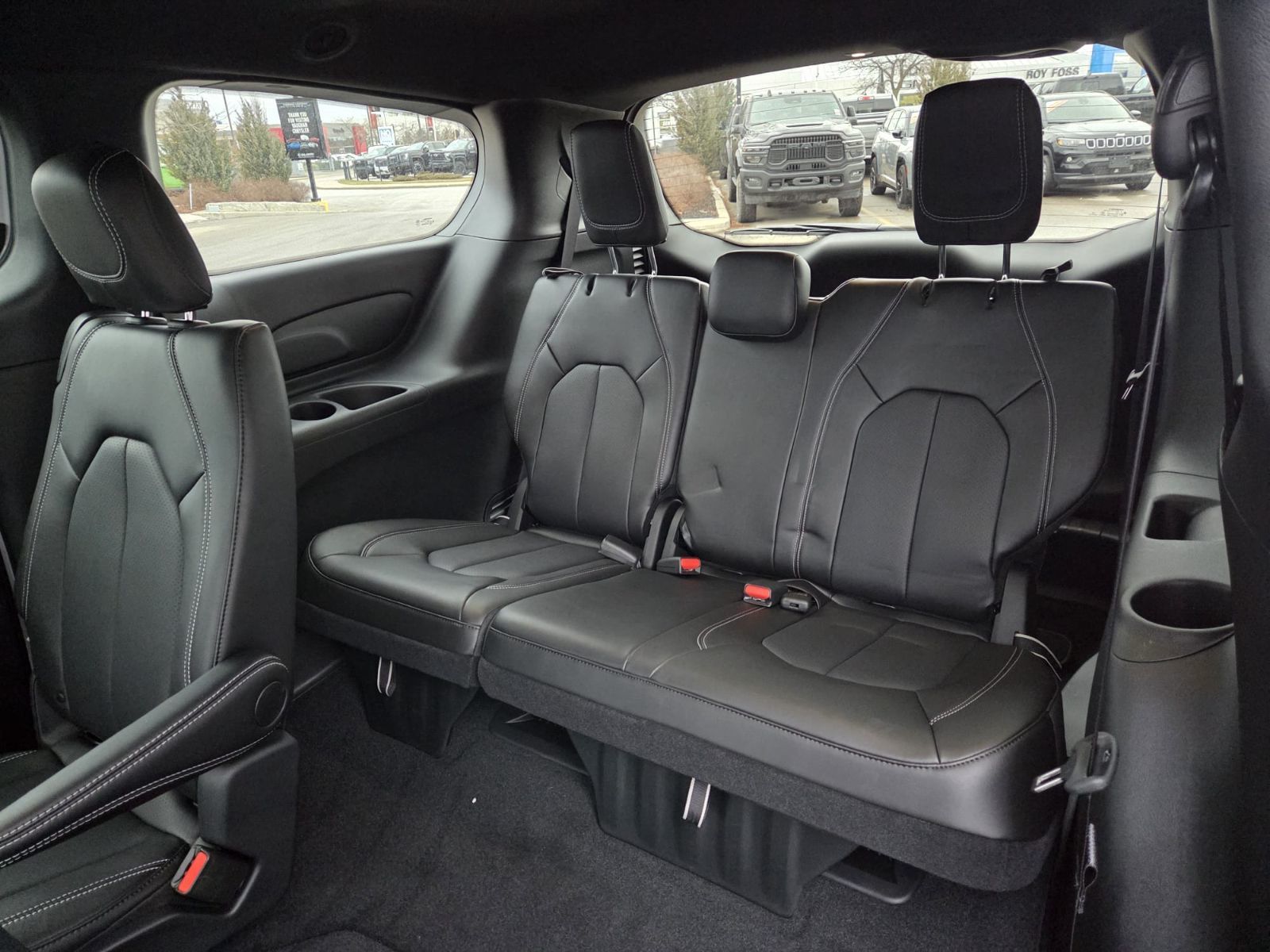 2025 Chrysler Pacifica in Woodbridge, Ontario