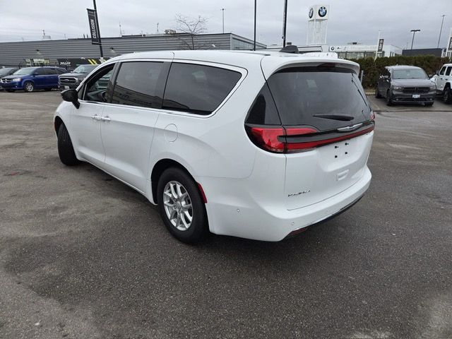 2025 Chrysler Pacifica in Woodbridge, Ontario
