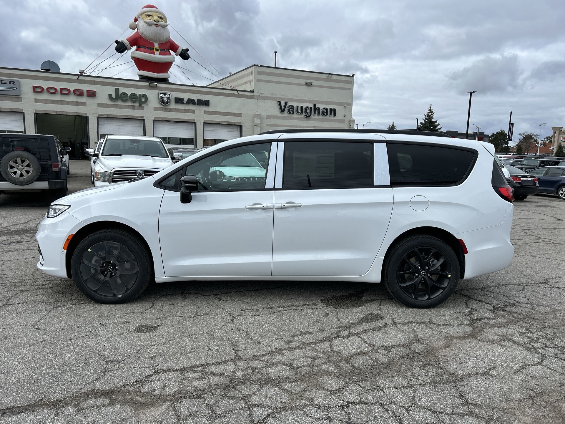 2026 Chrysler Pacifica