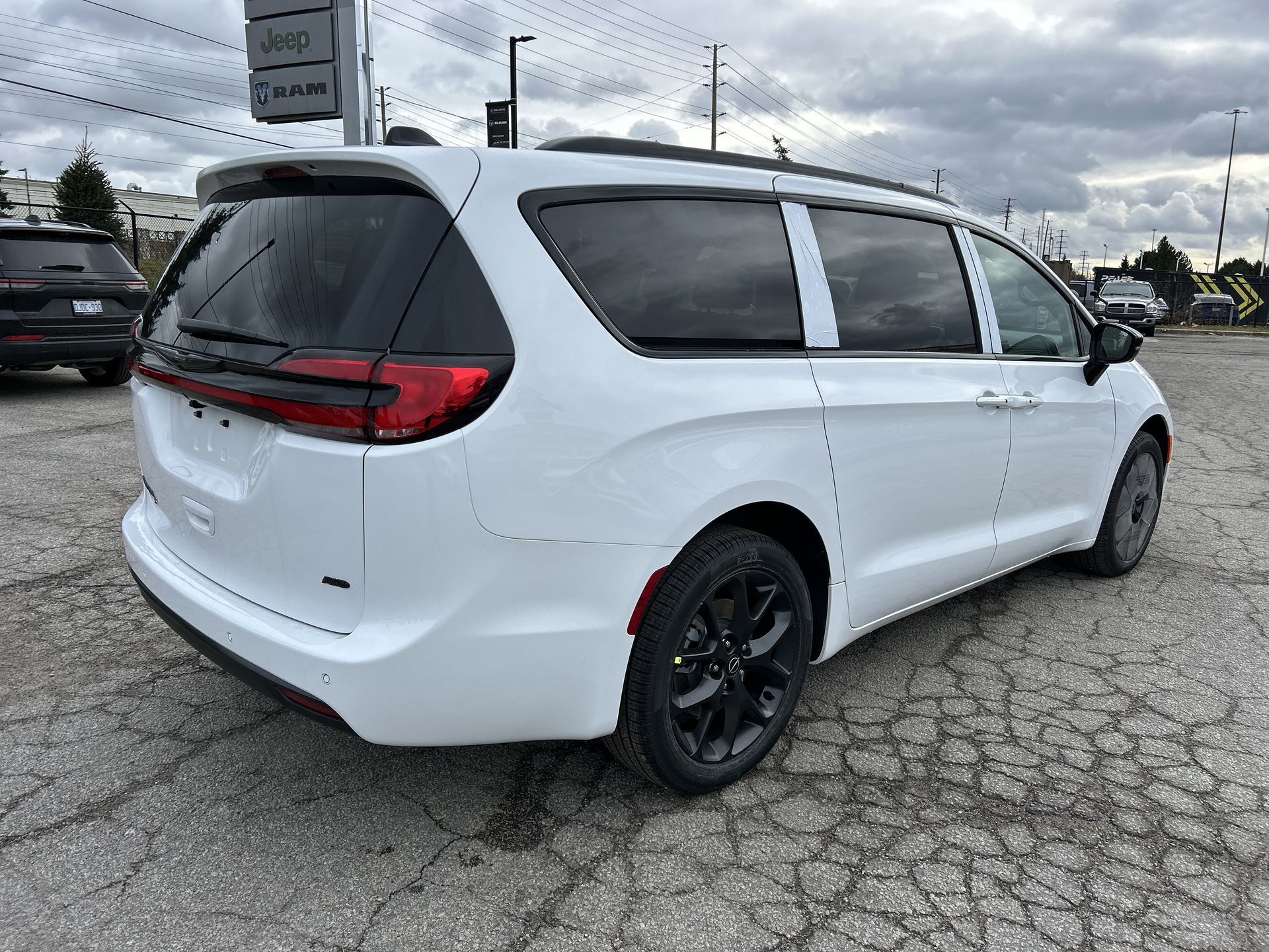 2026 Chrysler Pacifica