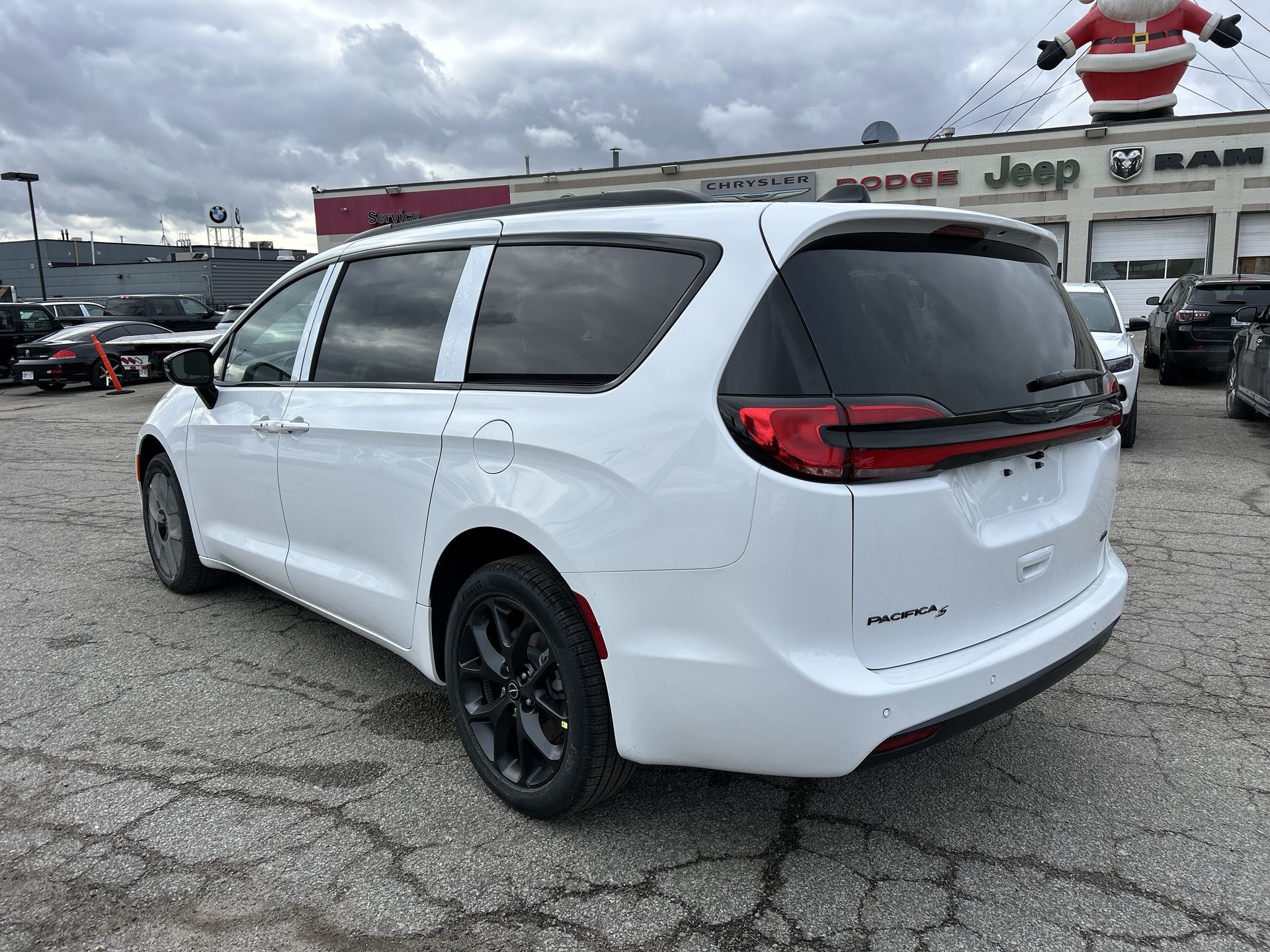 2026 Chrysler Pacifica