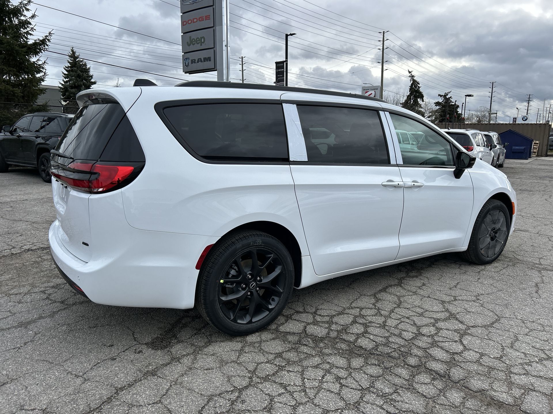 2026 Chrysler Pacifica