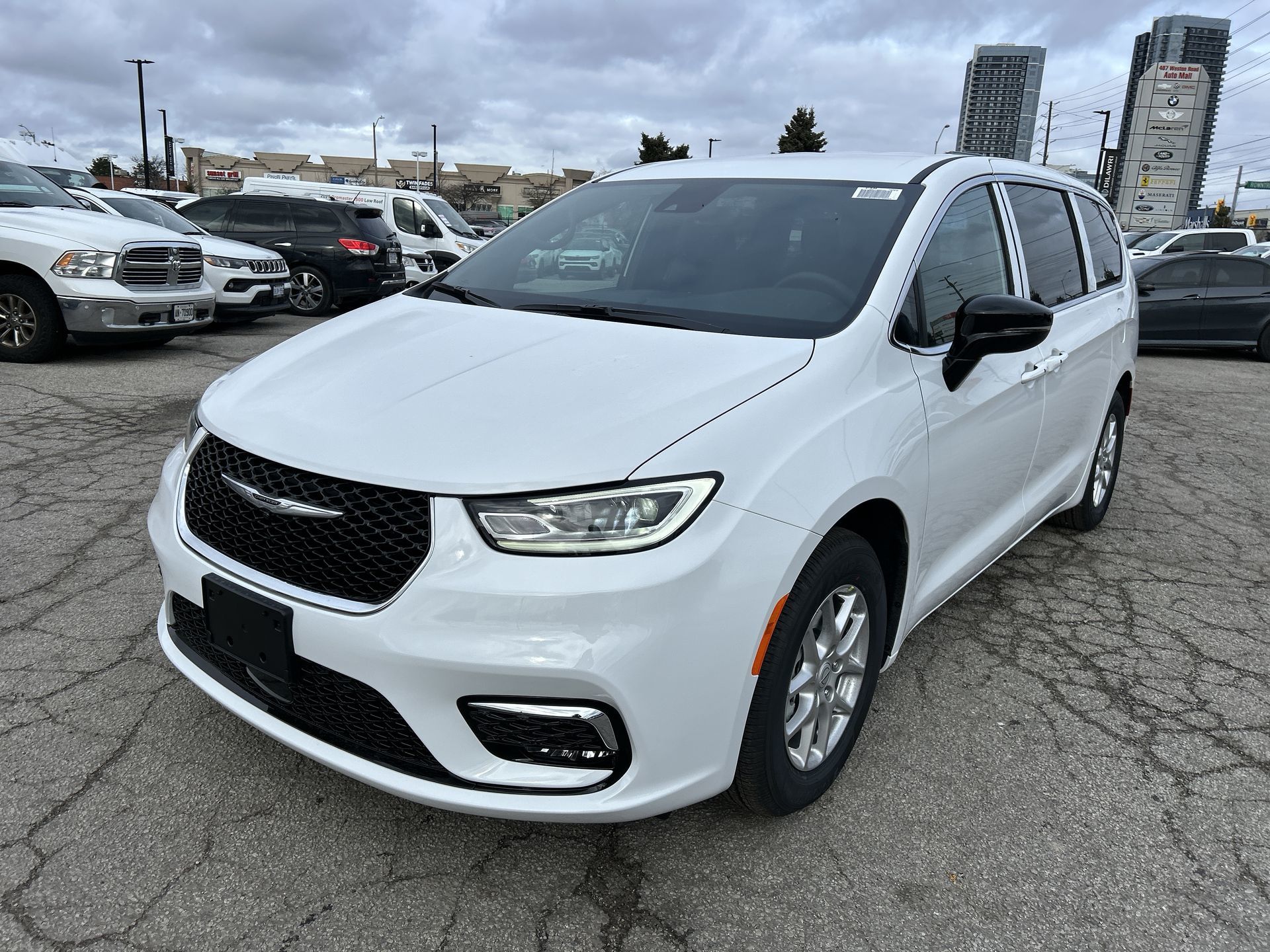 2026 Chrysler Pacifica