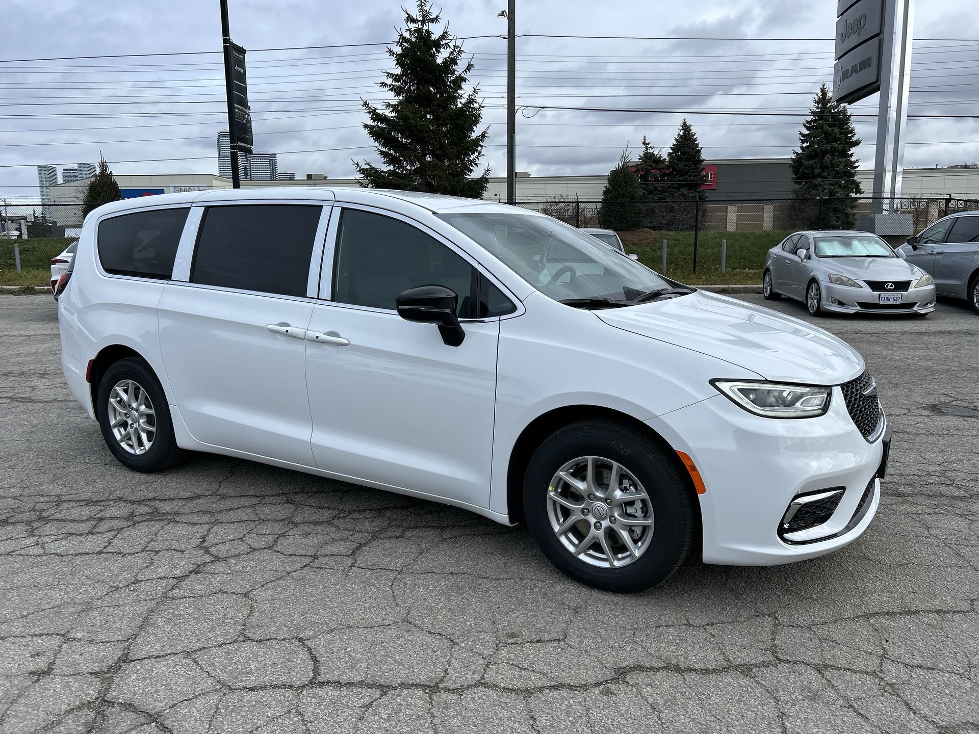 2026 Chrysler Pacifica