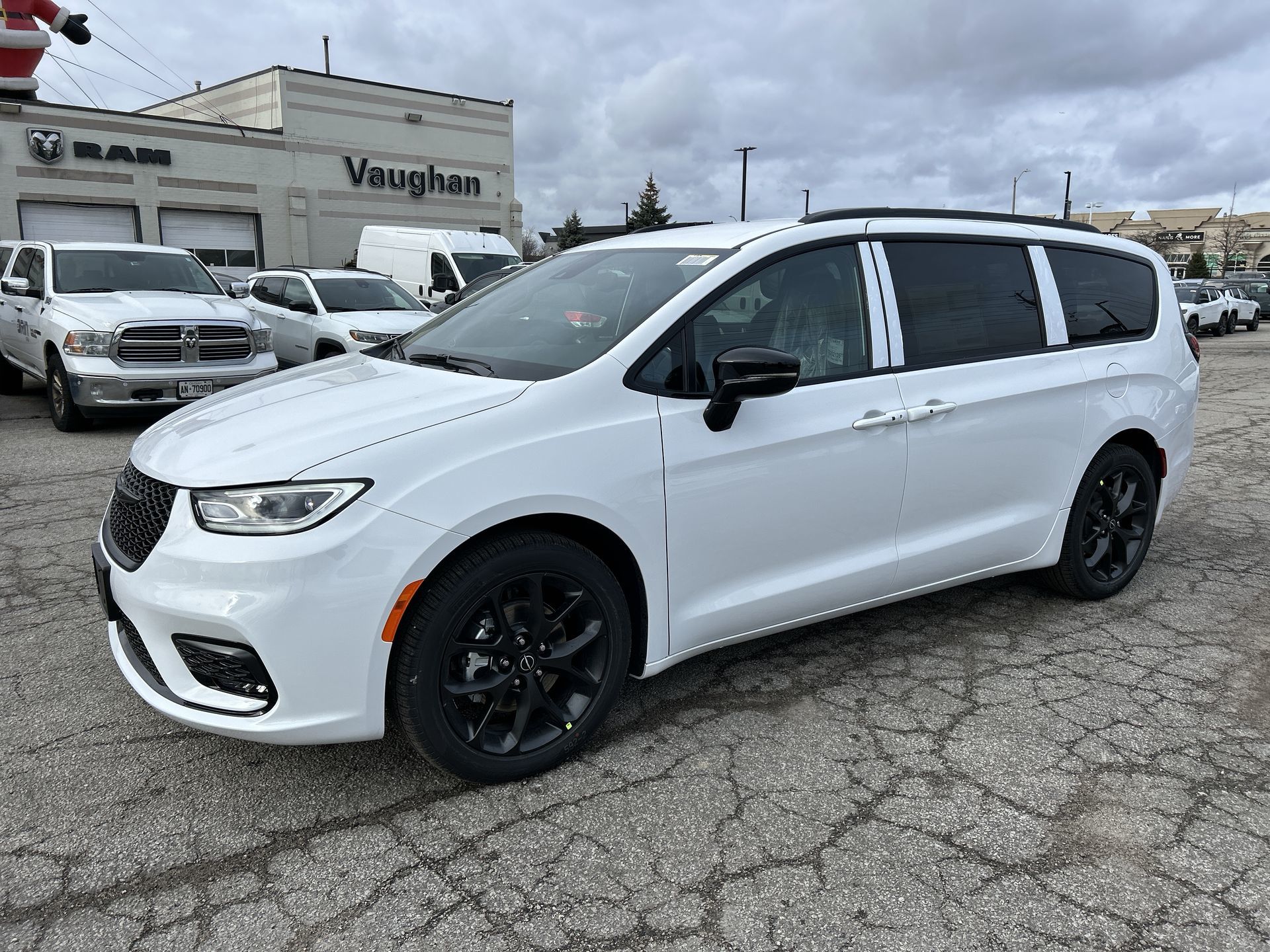 2026 Chrysler Pacifica