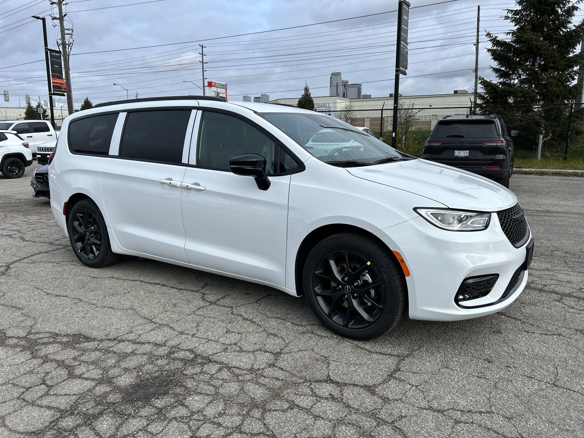 2026 Chrysler Pacifica