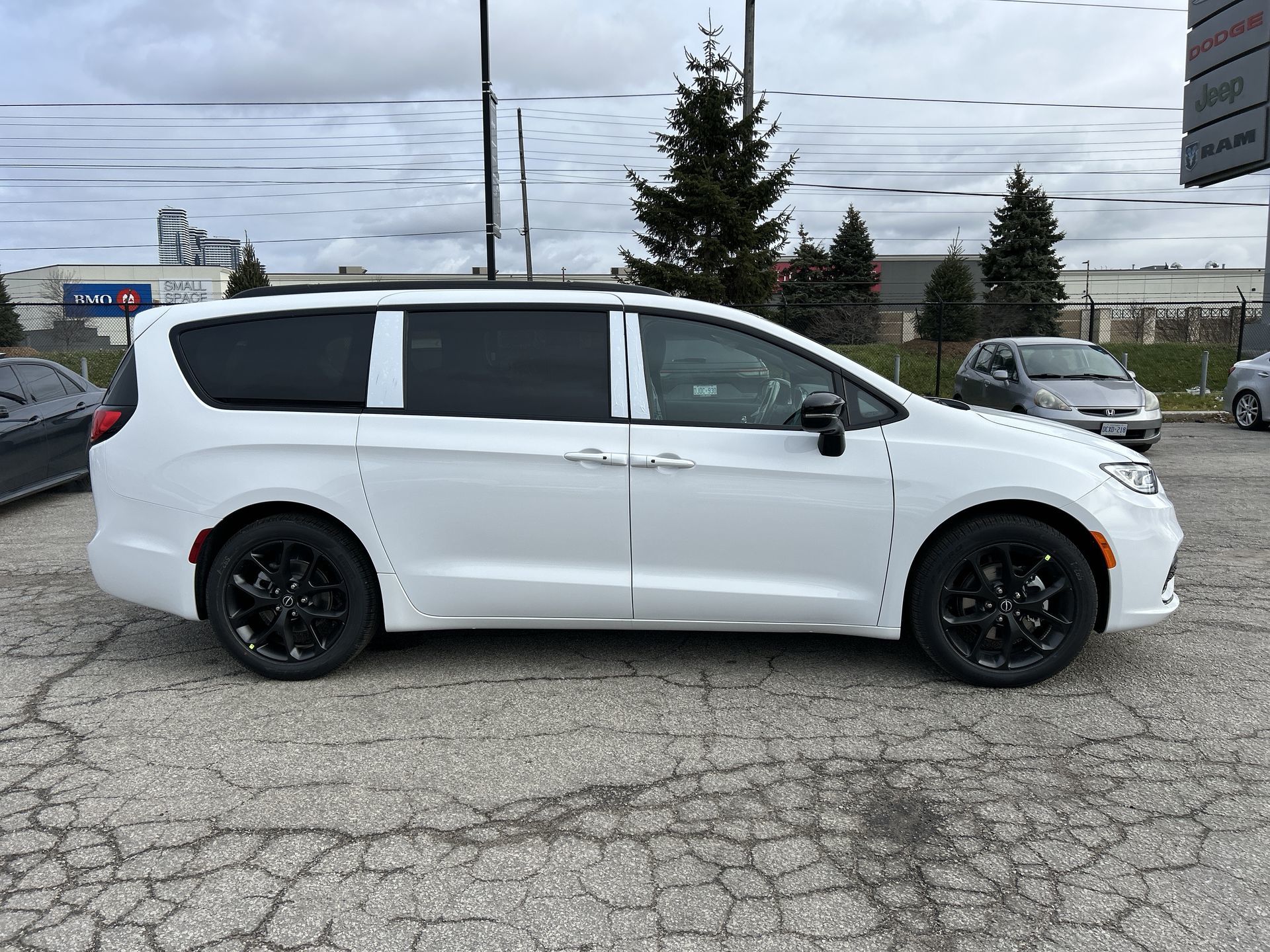 2026 Chrysler Pacifica