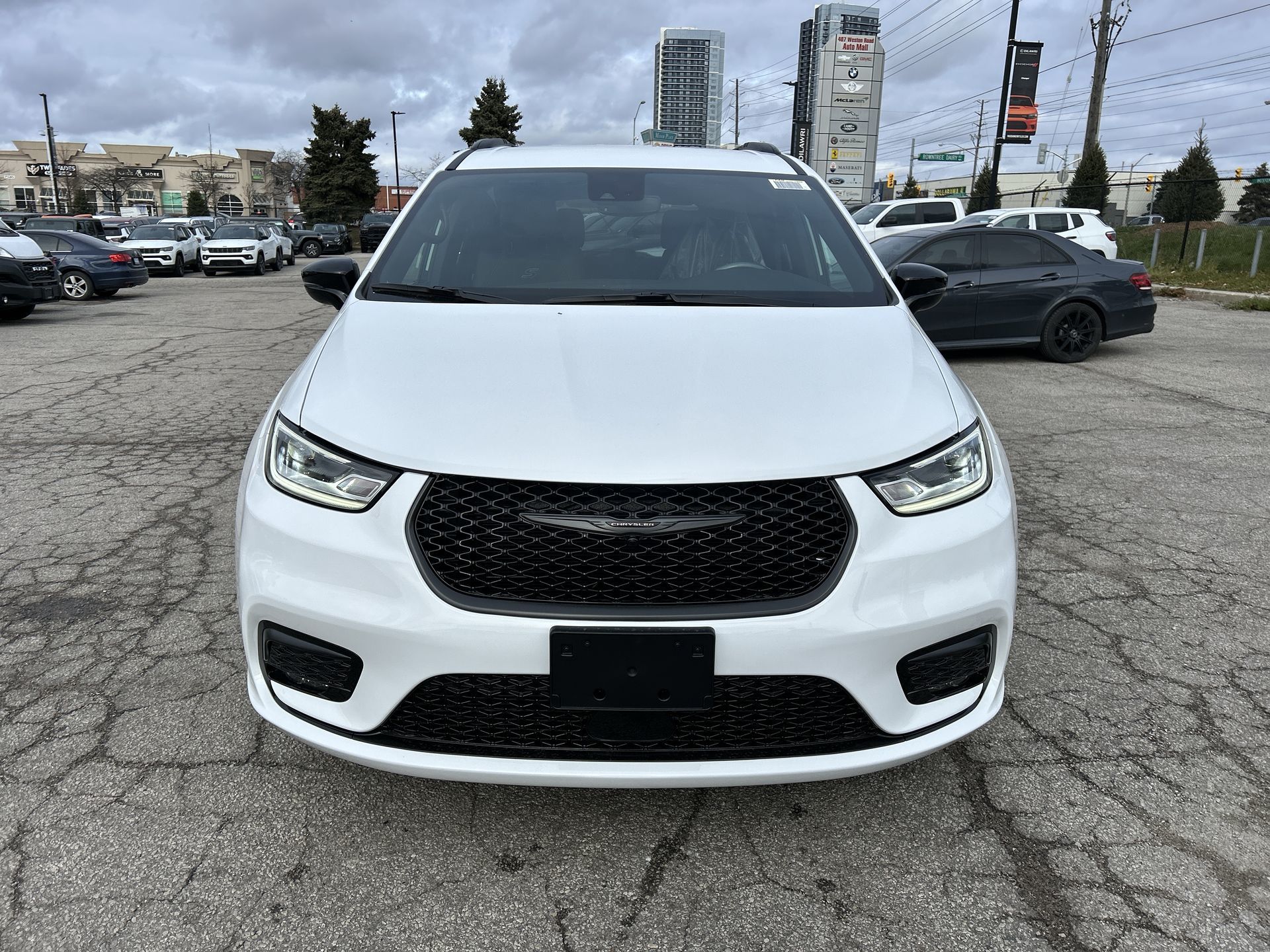 2026 Chrysler Pacifica