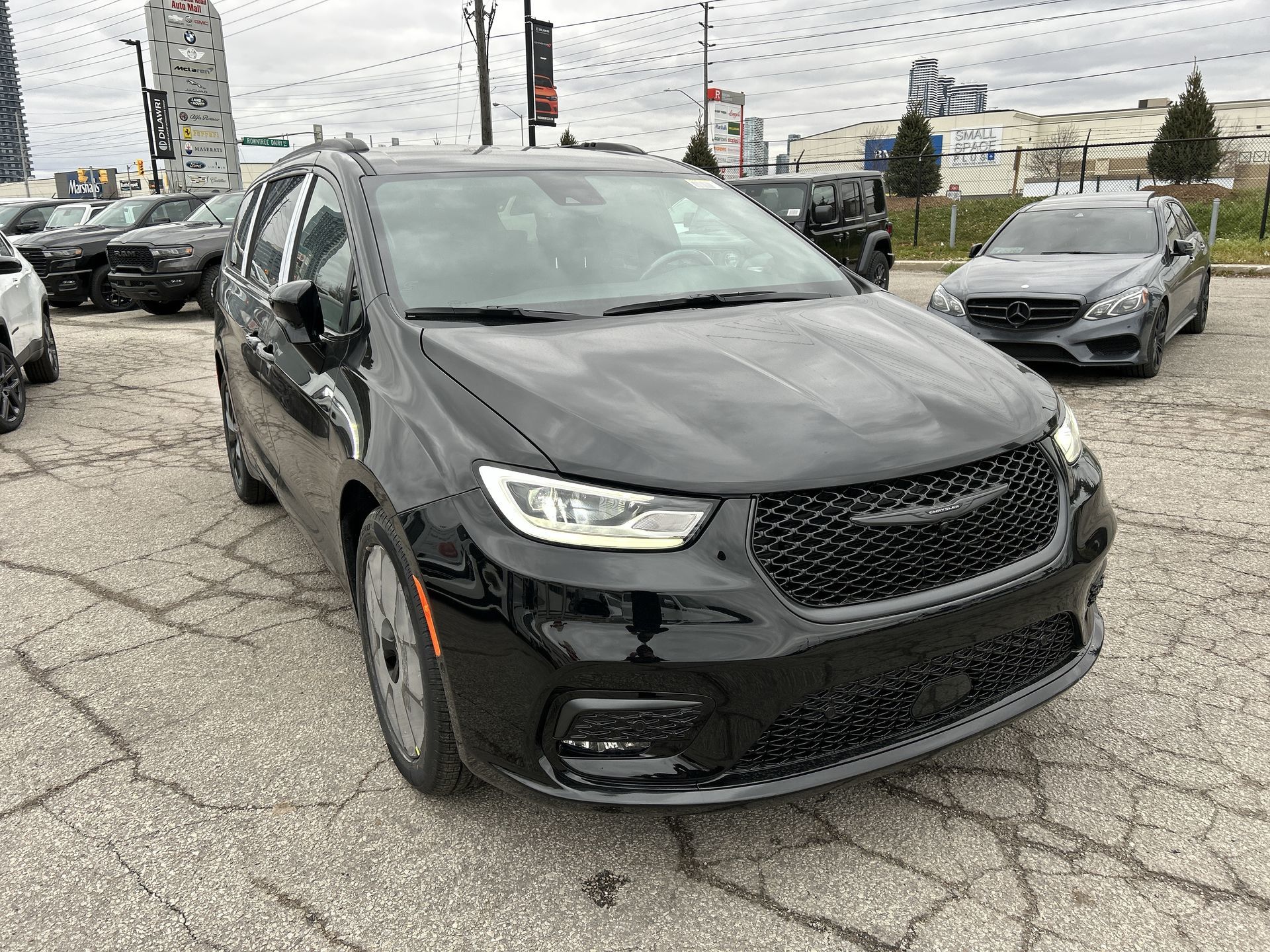 2026 Chrysler Pacifica