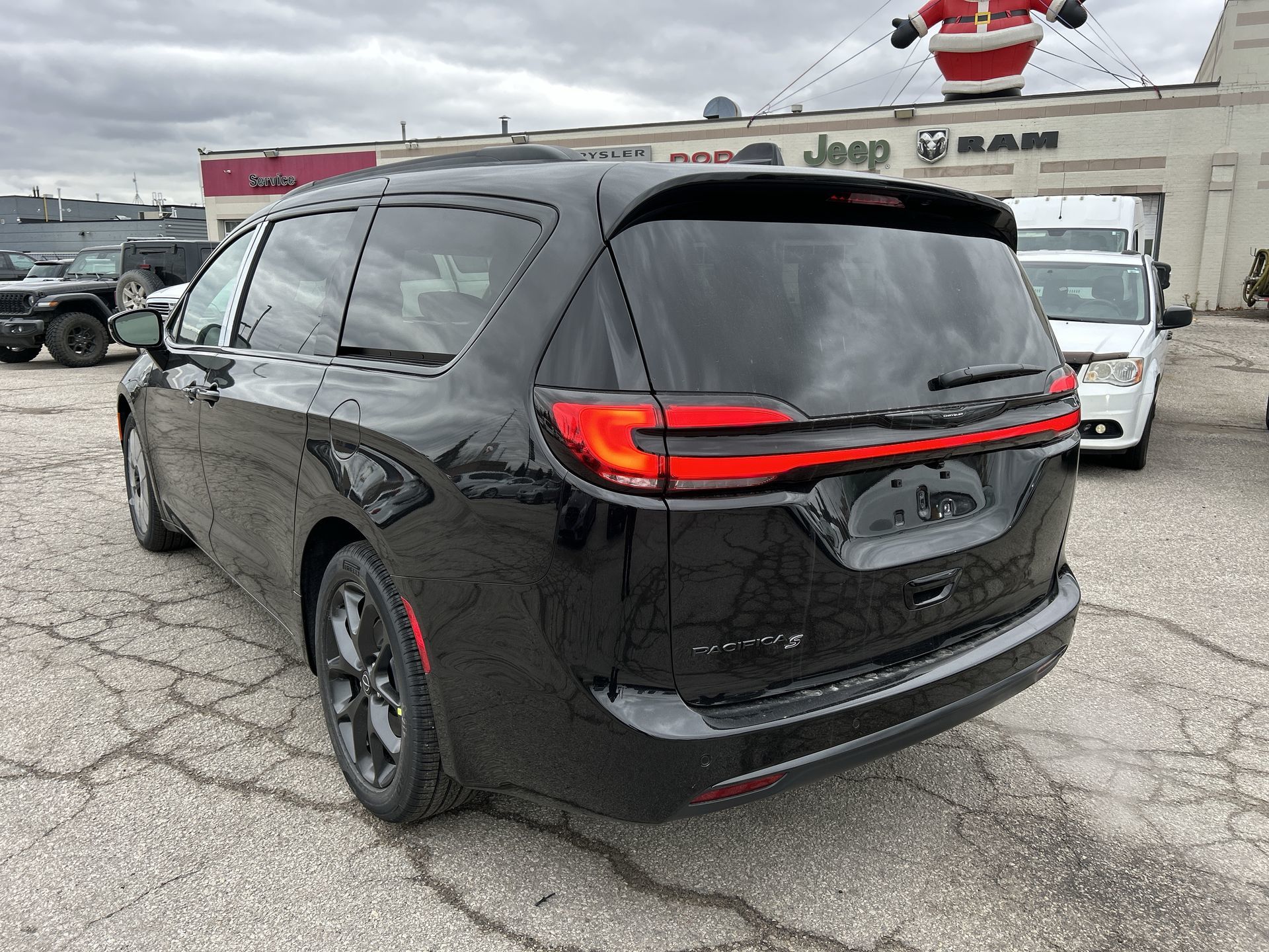 2026 Chrysler Pacifica