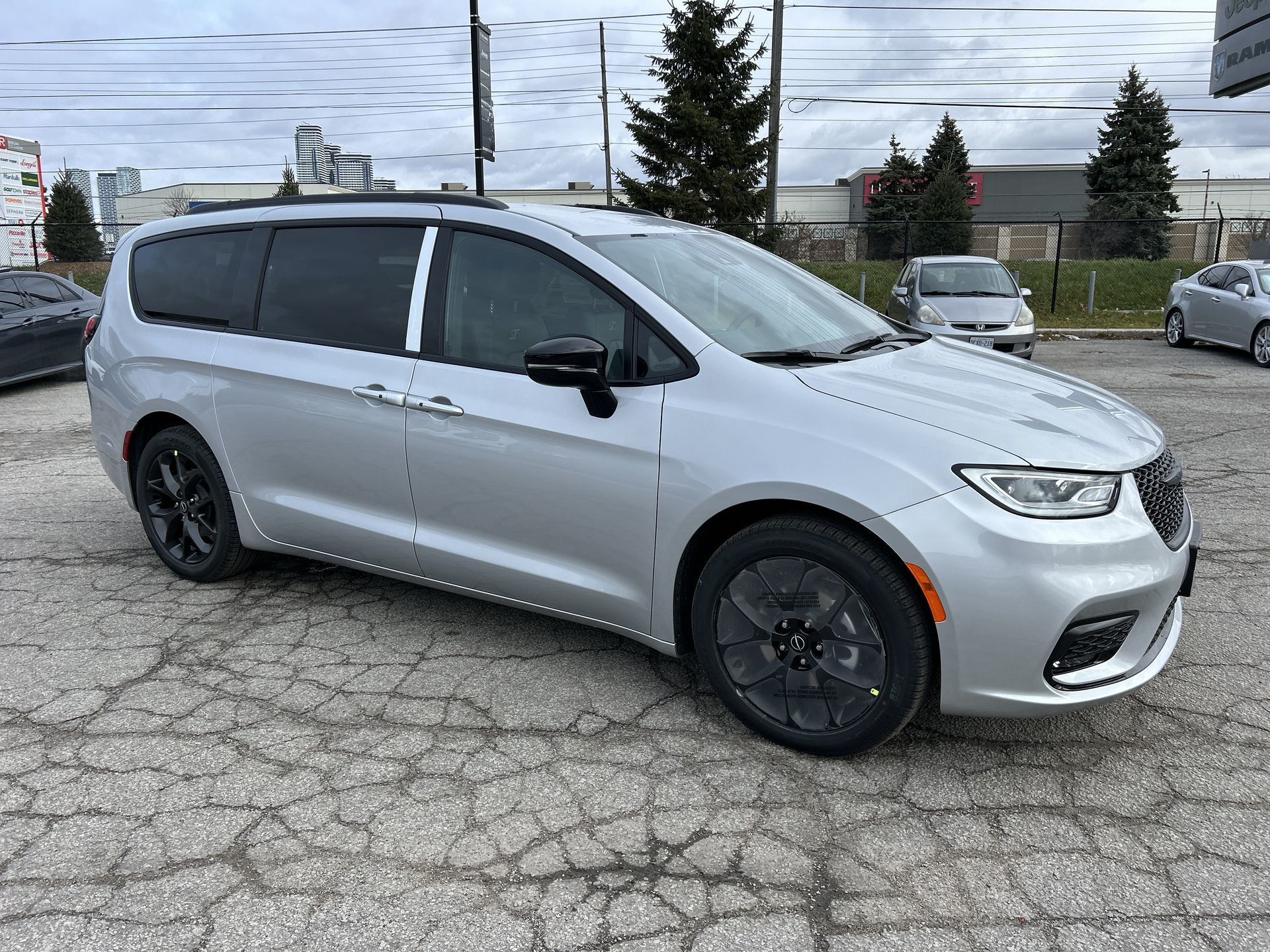 2026 Chrysler Pacifica