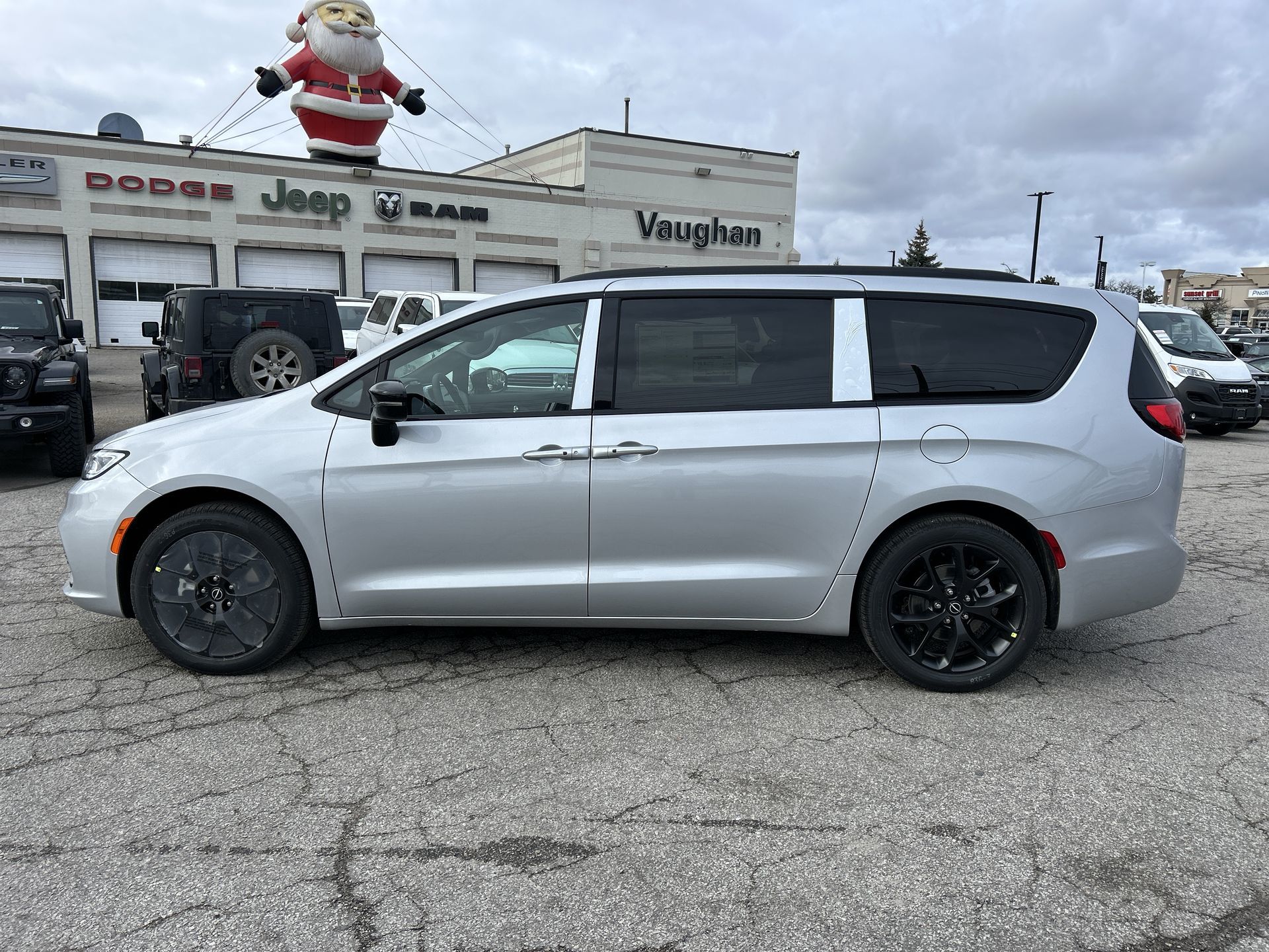 2026 Chrysler Pacifica