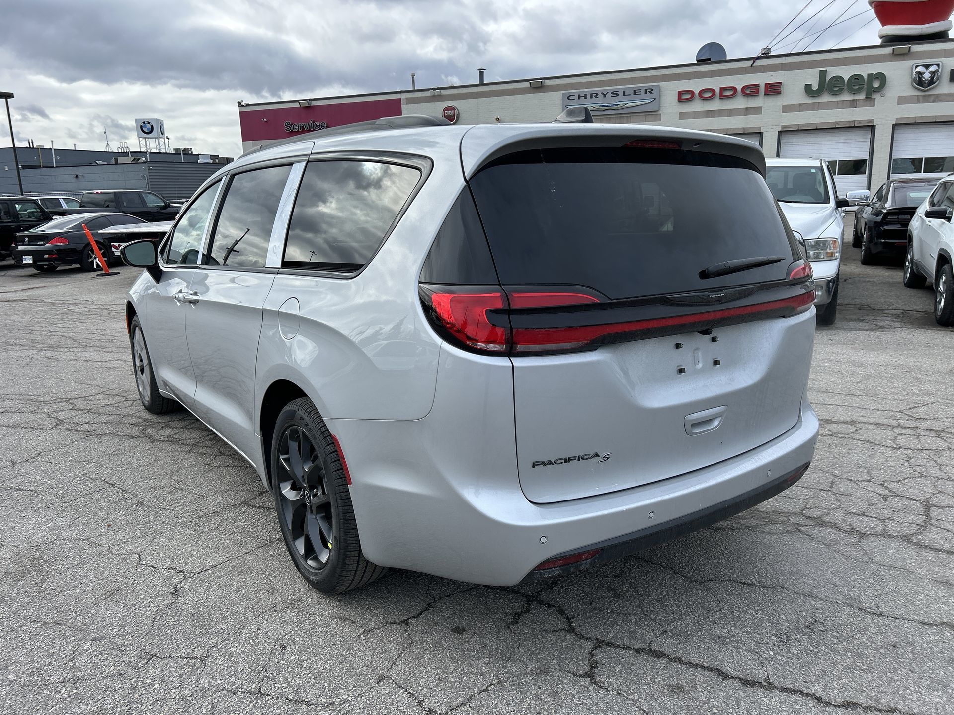 2026 Chrysler Pacifica