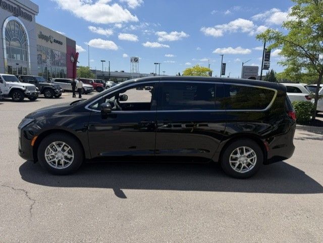 2027 Chrysler Pacifica