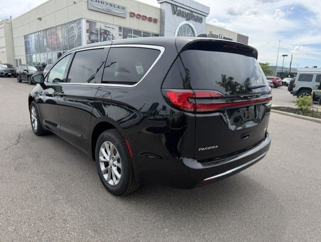 2027 Chrysler Pacifica