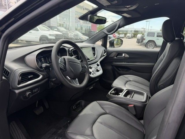 2027 Chrysler Pacifica