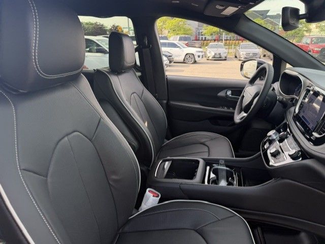 2027 Chrysler Pacifica