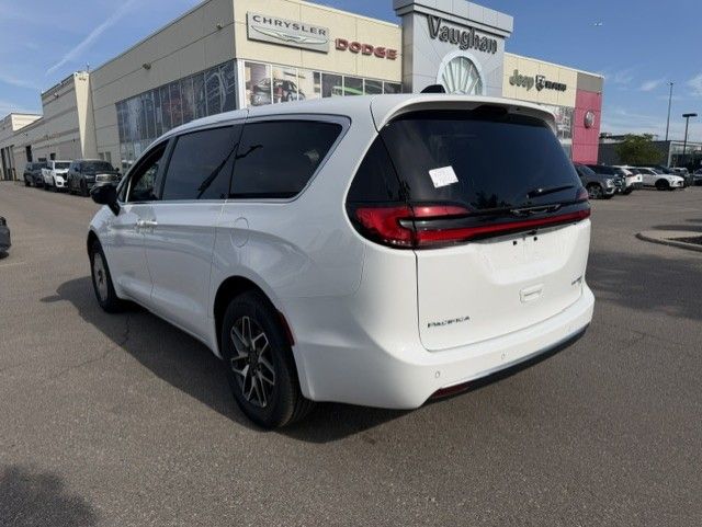 2027 Chrysler Pacifica