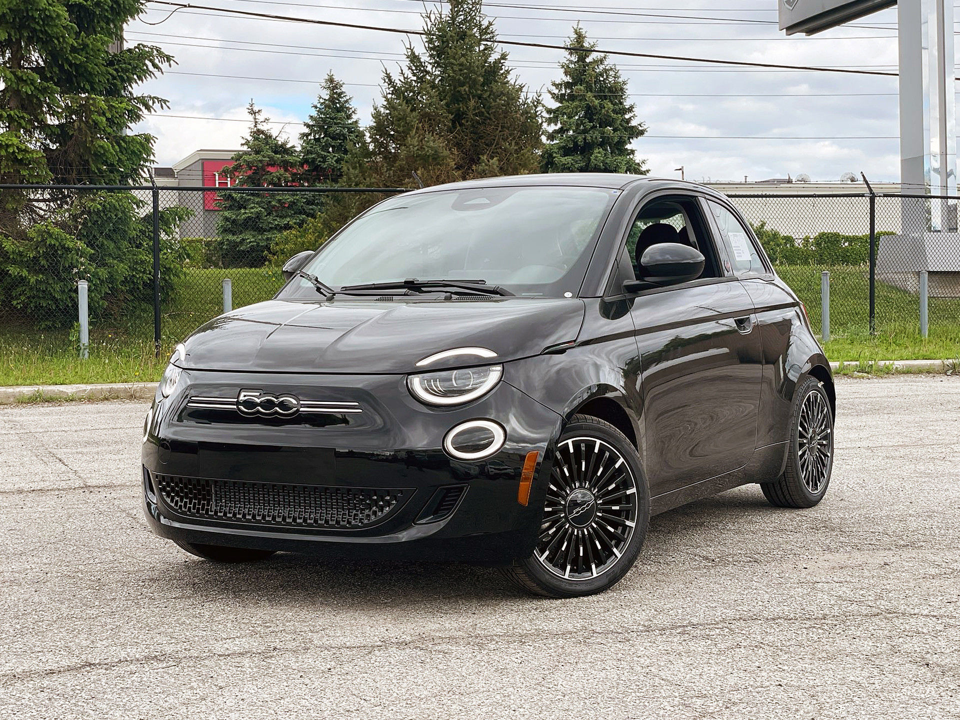 2025 Fiat 500e in Woodbridge, Ontario