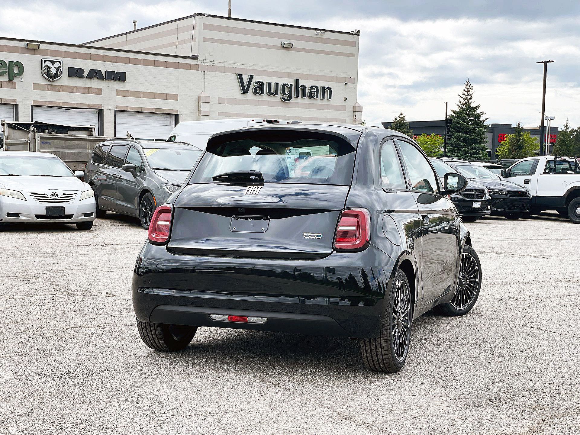 2025 Fiat 500e in Woodbridge, Ontario