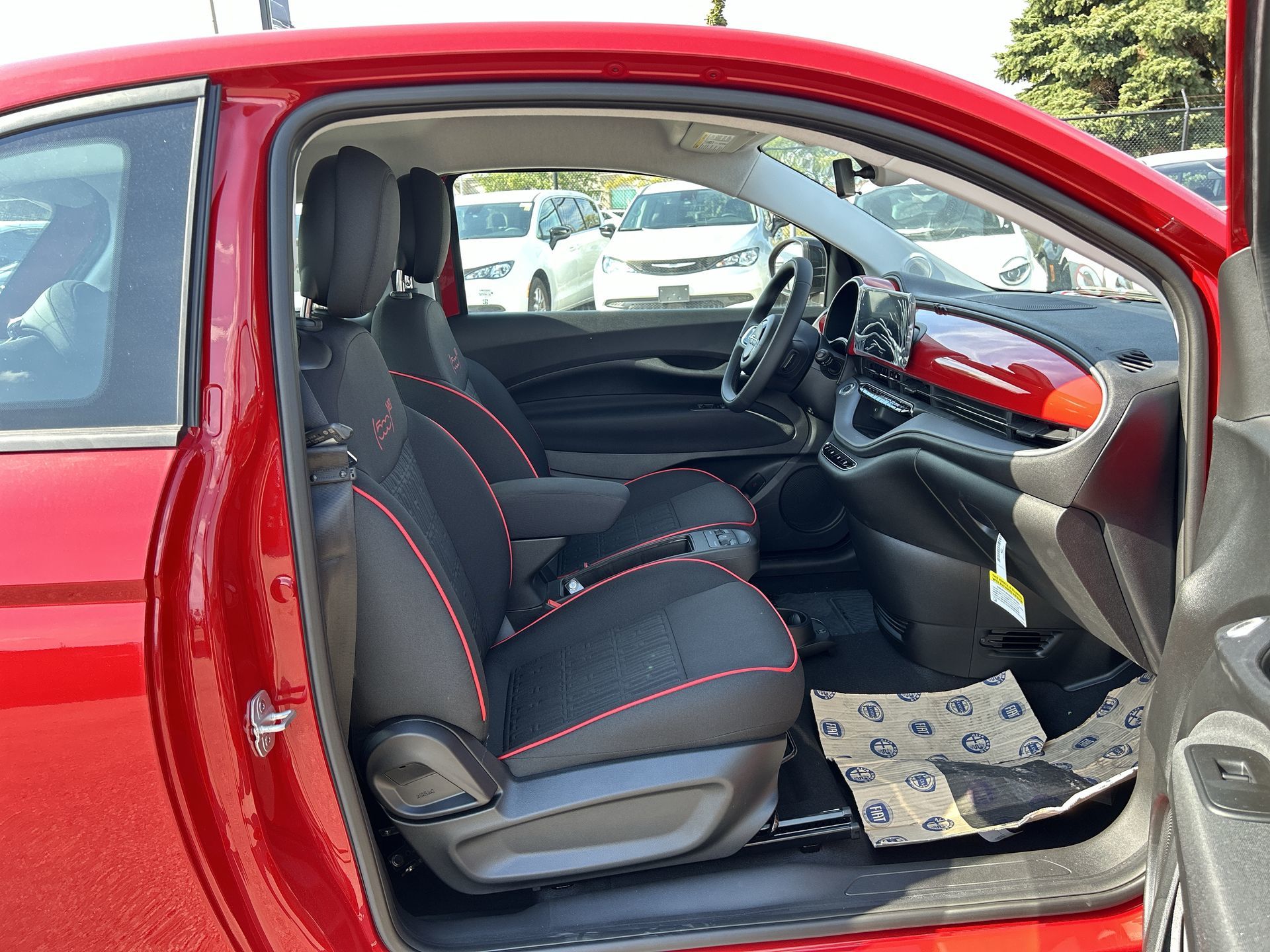 2025 Fiat 500e in Woodbridge, Ontario