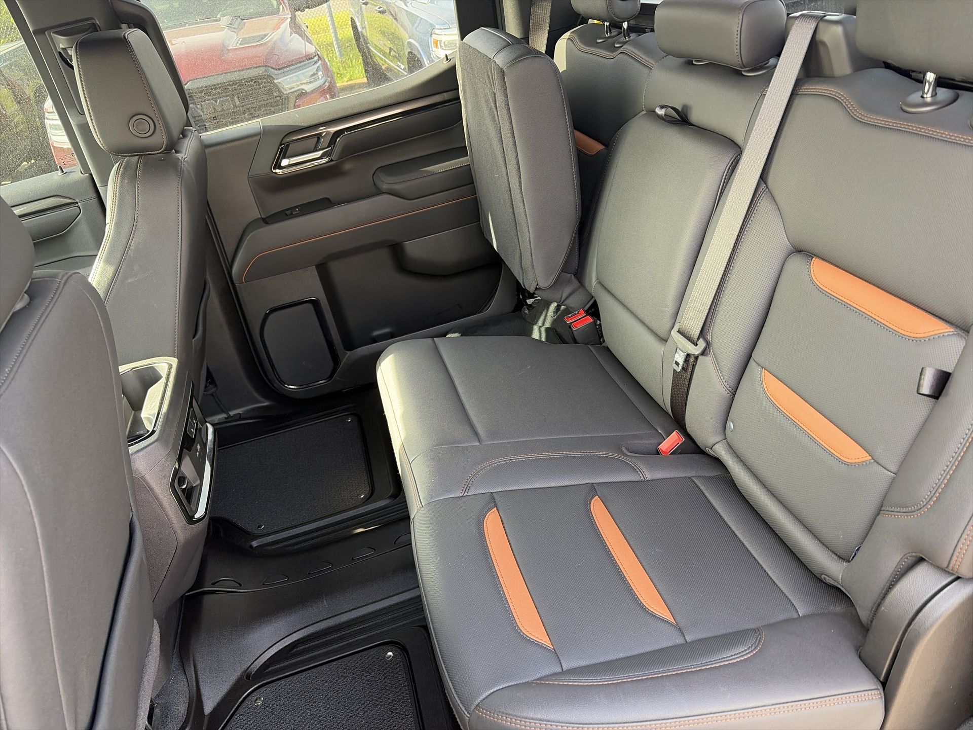 2025 GMC Sierra 1500 in Woodbridge, Ontario