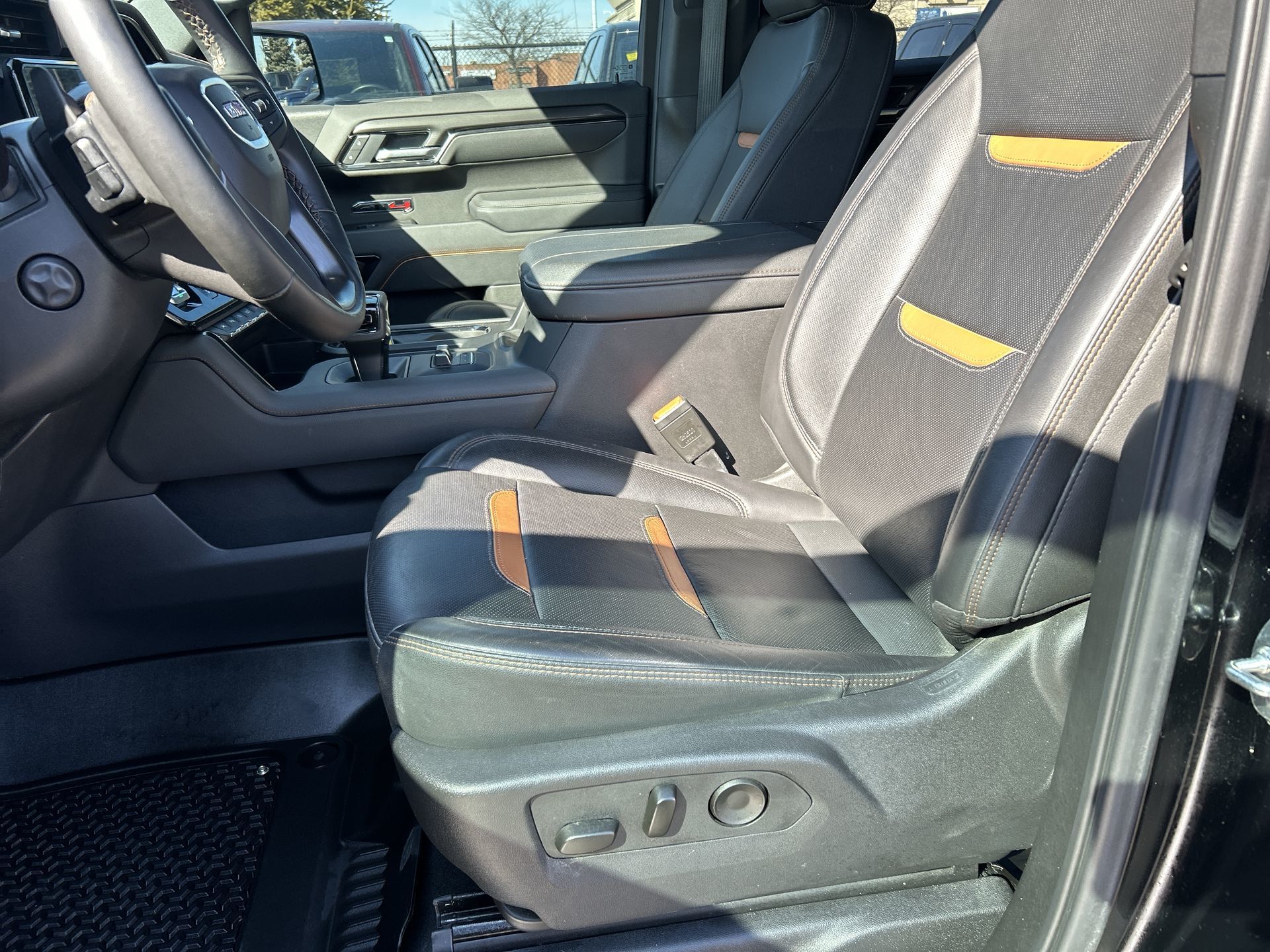 2025 GMC Sierra 1500 in Woodbridge, Ontario