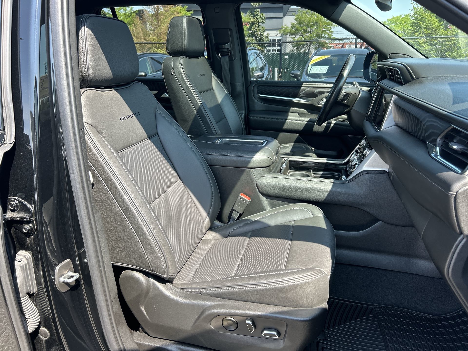 GMC Yukon XL  2022 à Woodbridge, Ontario