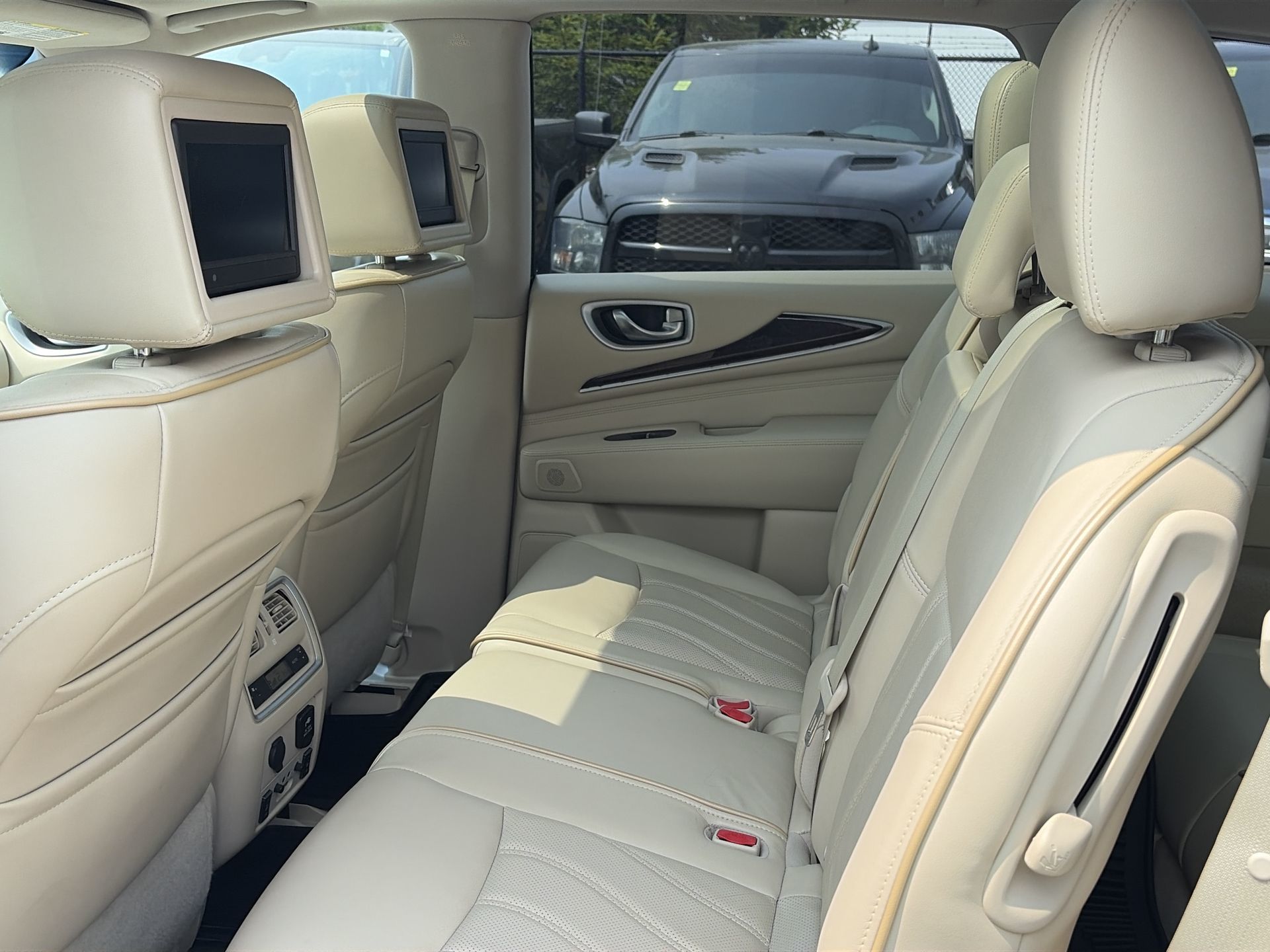 2013 Infiniti JX35