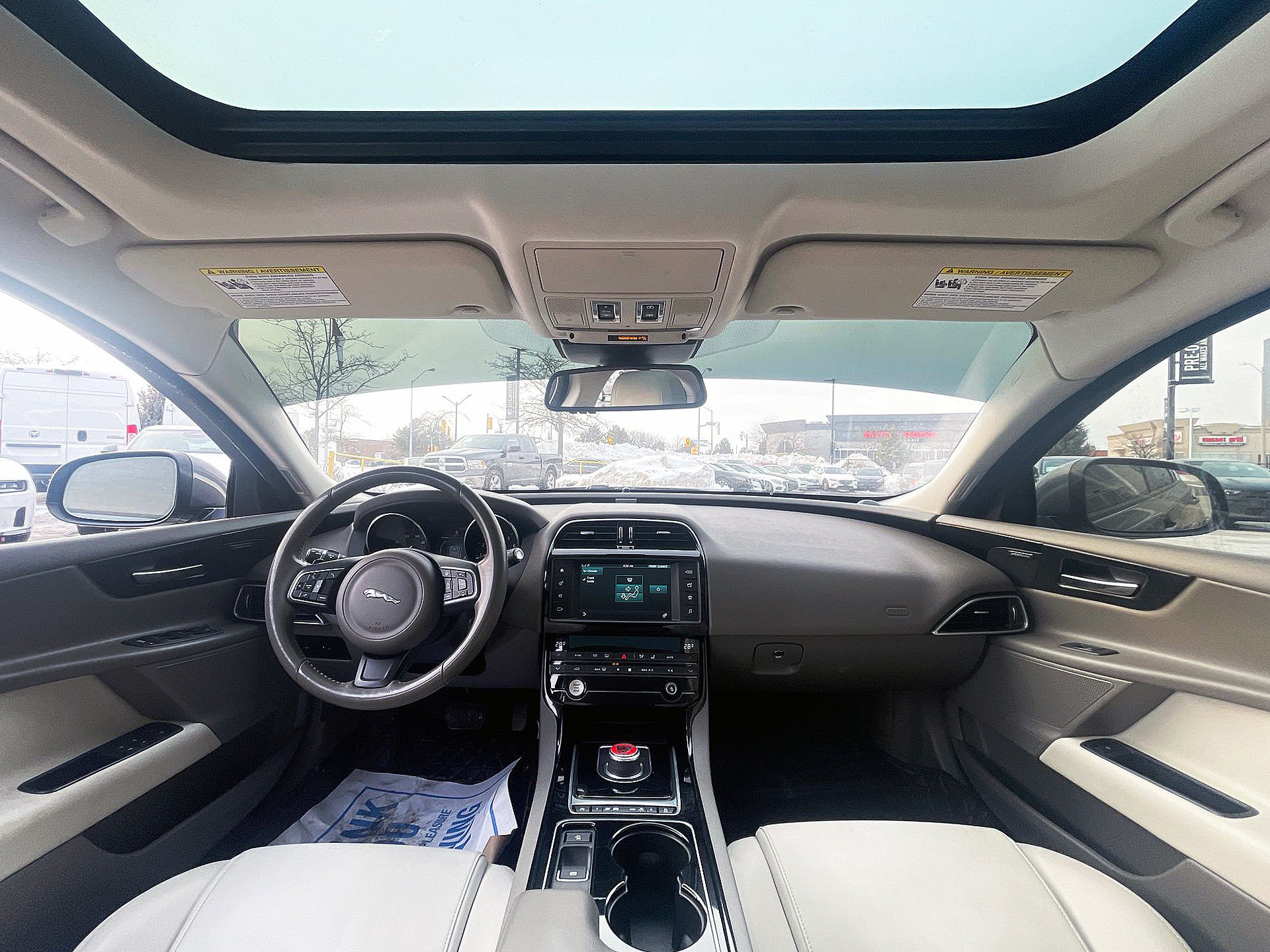 Jaguar XE  2017 à Woodbridge, Ontario