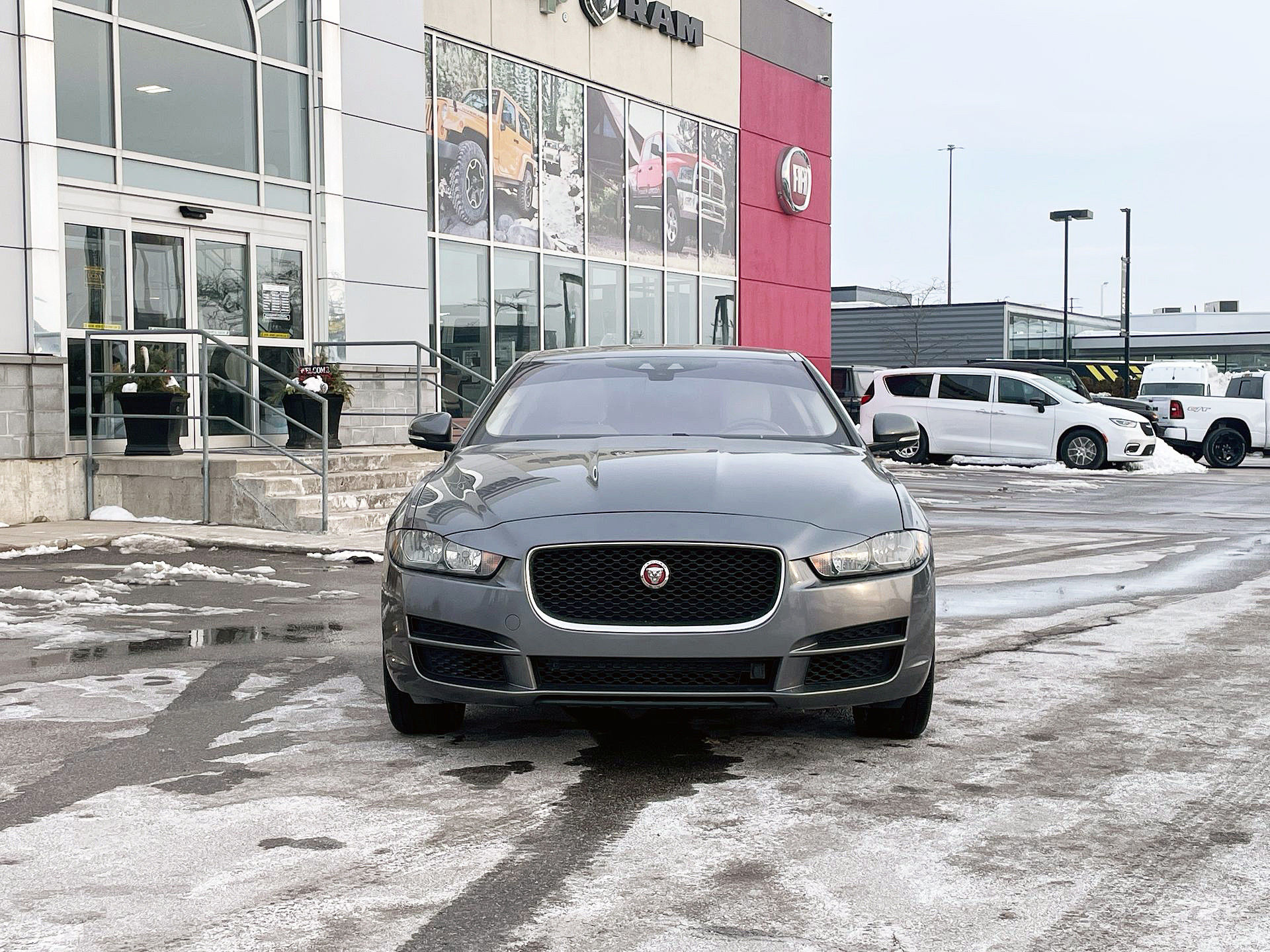 Jaguar XE  2017 à Woodbridge, Ontario