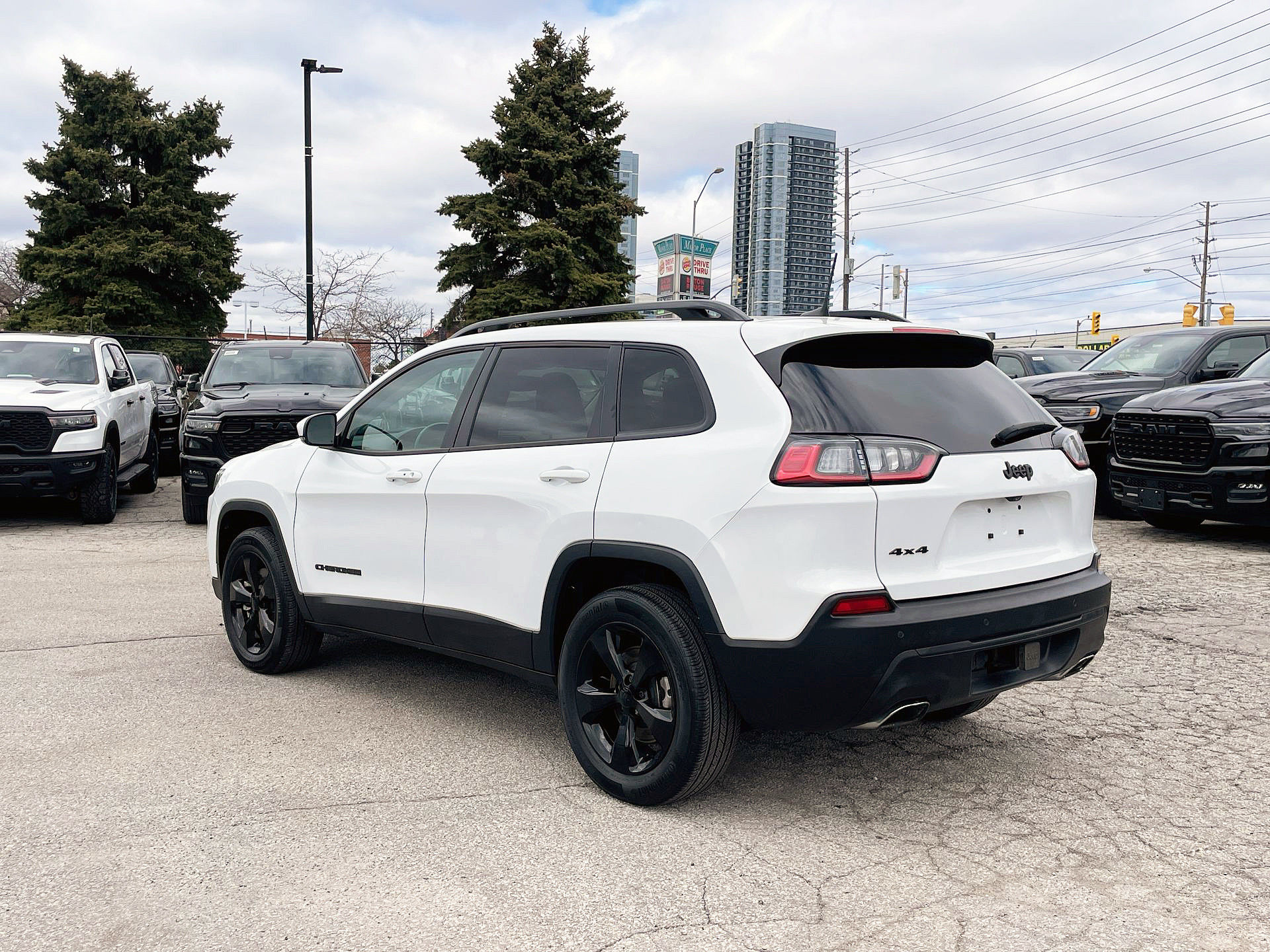 Jeep Cherokee  2021 à Woodbridge, Ontario