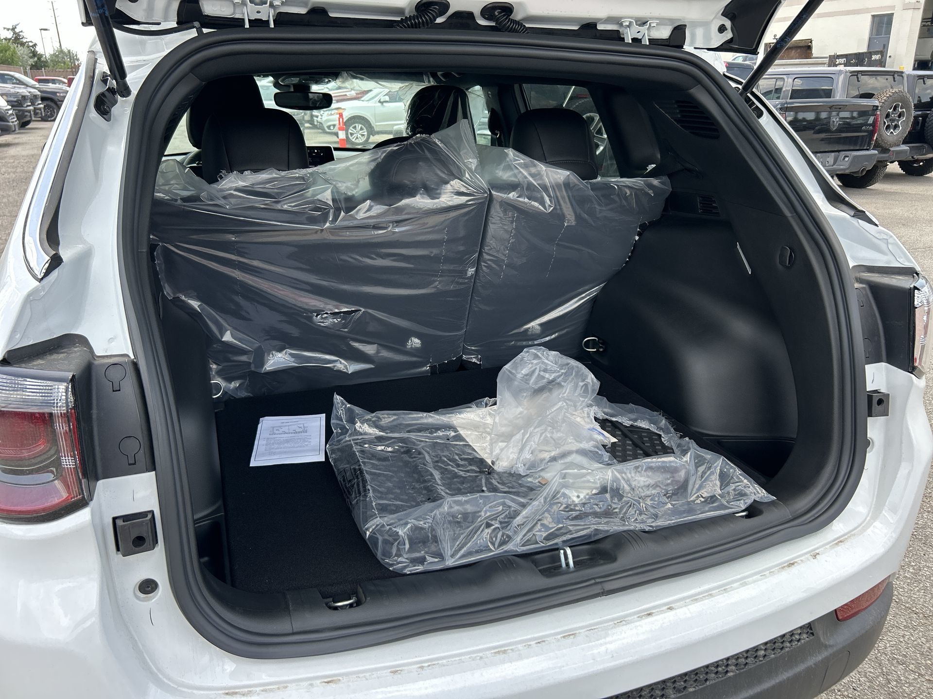 2025 Jeep Compass in Woodbridge, Ontario