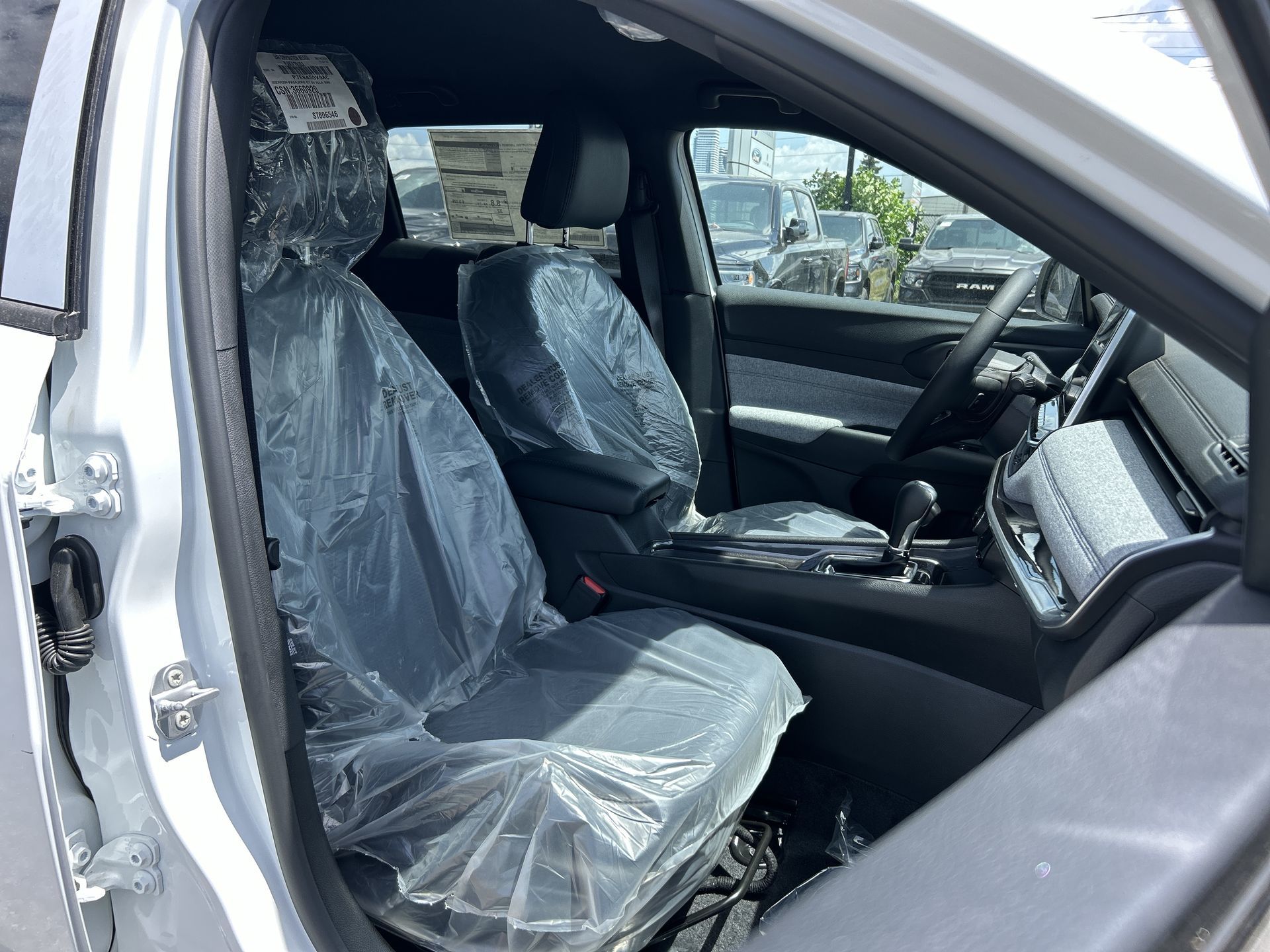 2025 Jeep Compass in Woodbridge, Ontario