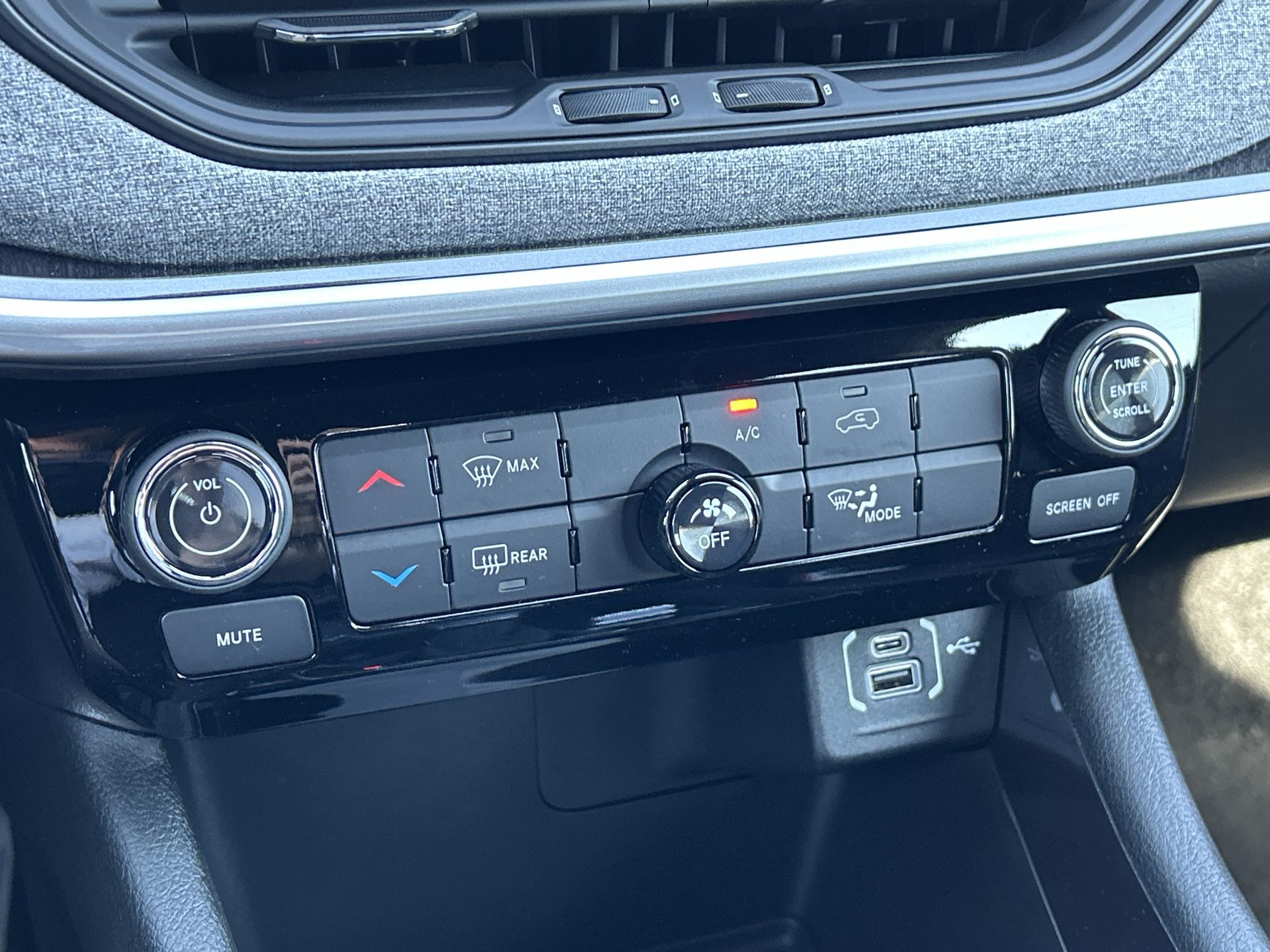 2025 Jeep Compass in Woodbridge, Ontario