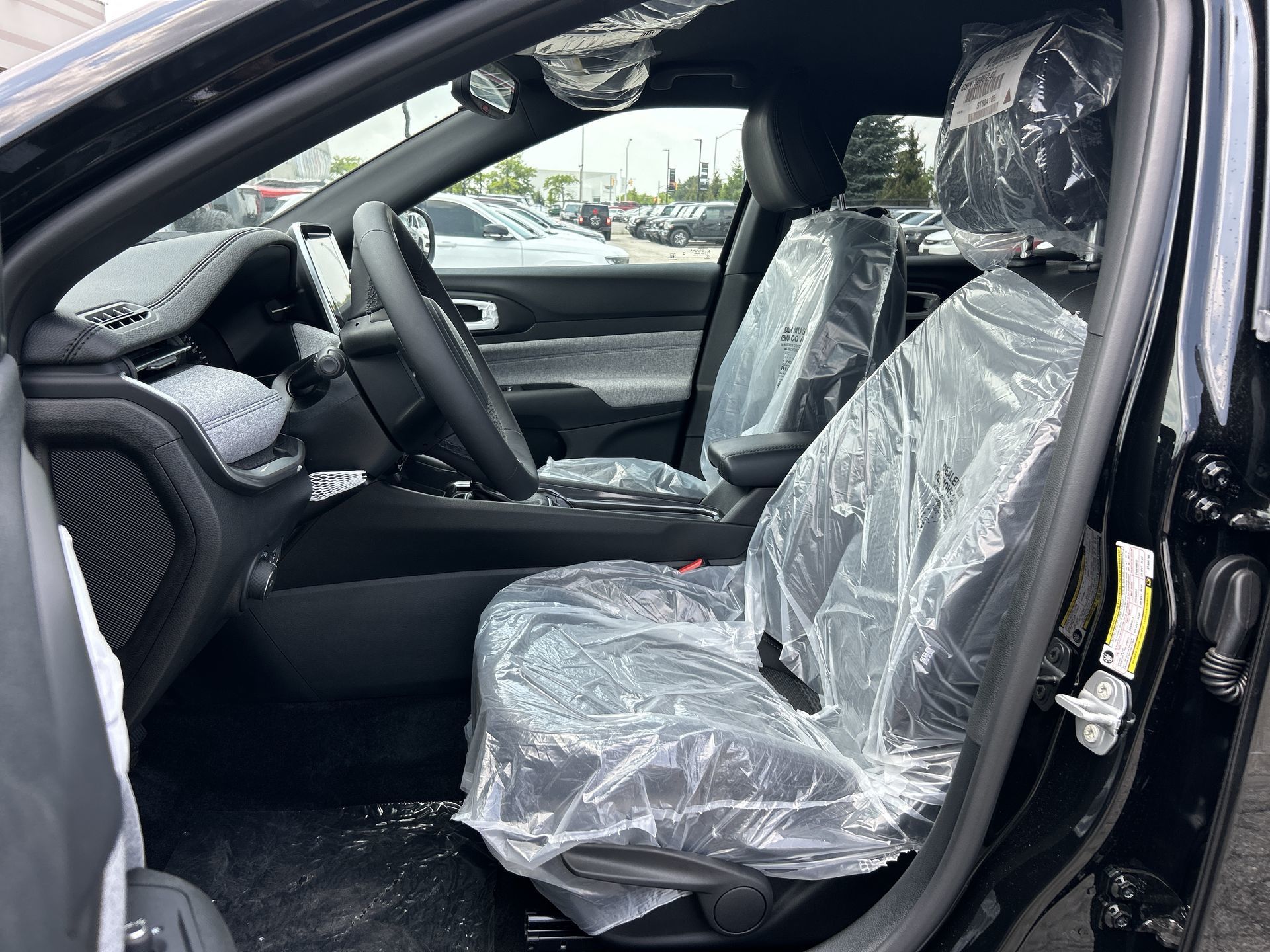 2025 Jeep Compass in Woodbridge, Ontario