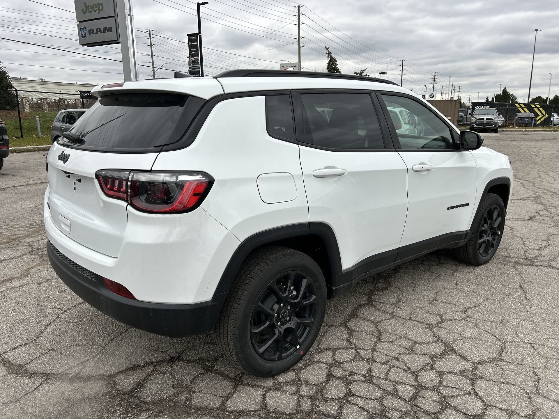 2025 Jeep Compass in Woodbridge, Ontario