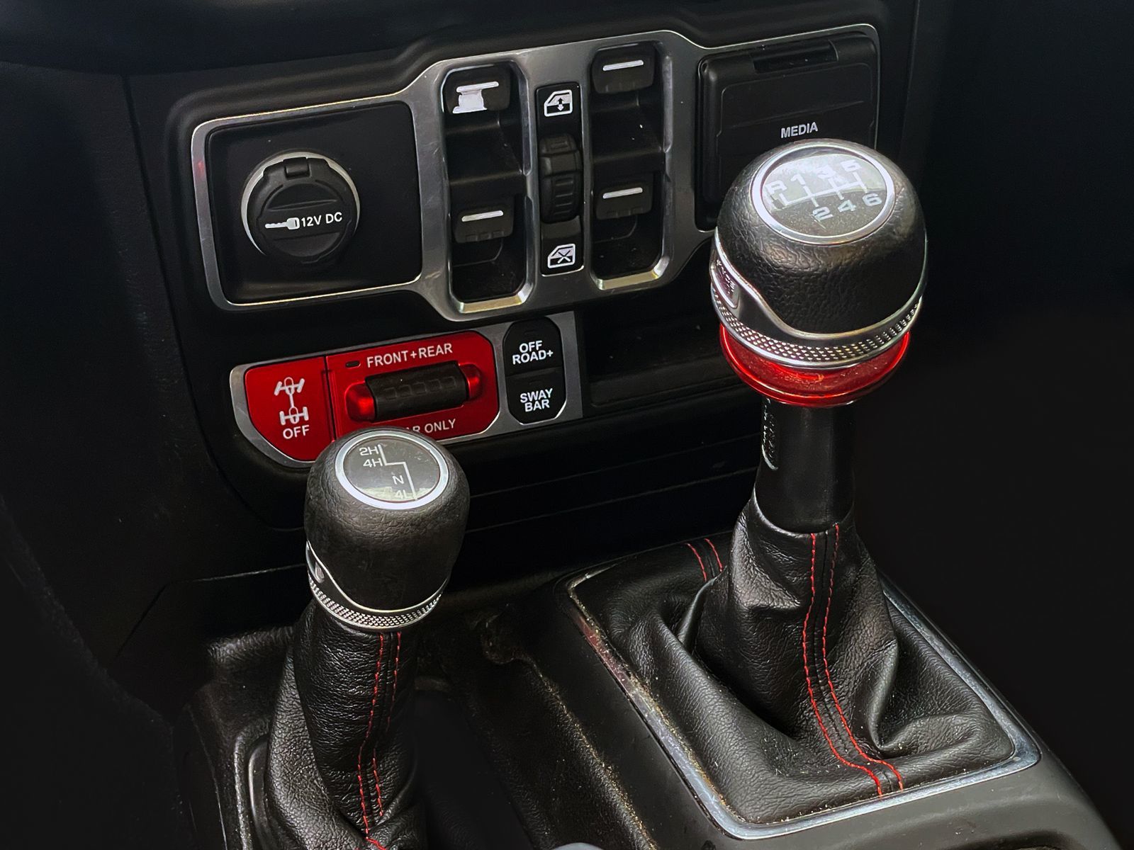 2020 Jeep Gladiator 4x4 in Woodbridge, Ontario