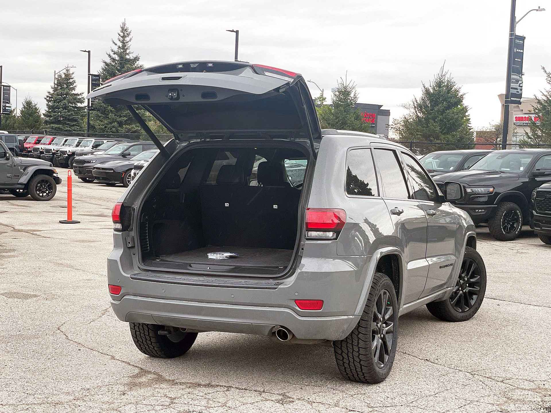 2020 Jeep Grand Cherokee 4X4 in Woodbridge, Ontario