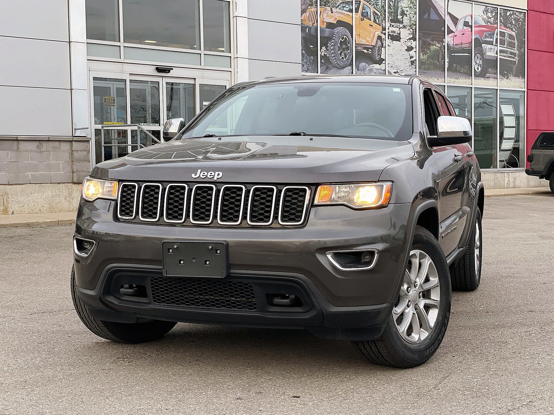 2021 Jeep Grand Cherokee 4X4 in Woodbridge, Ontario