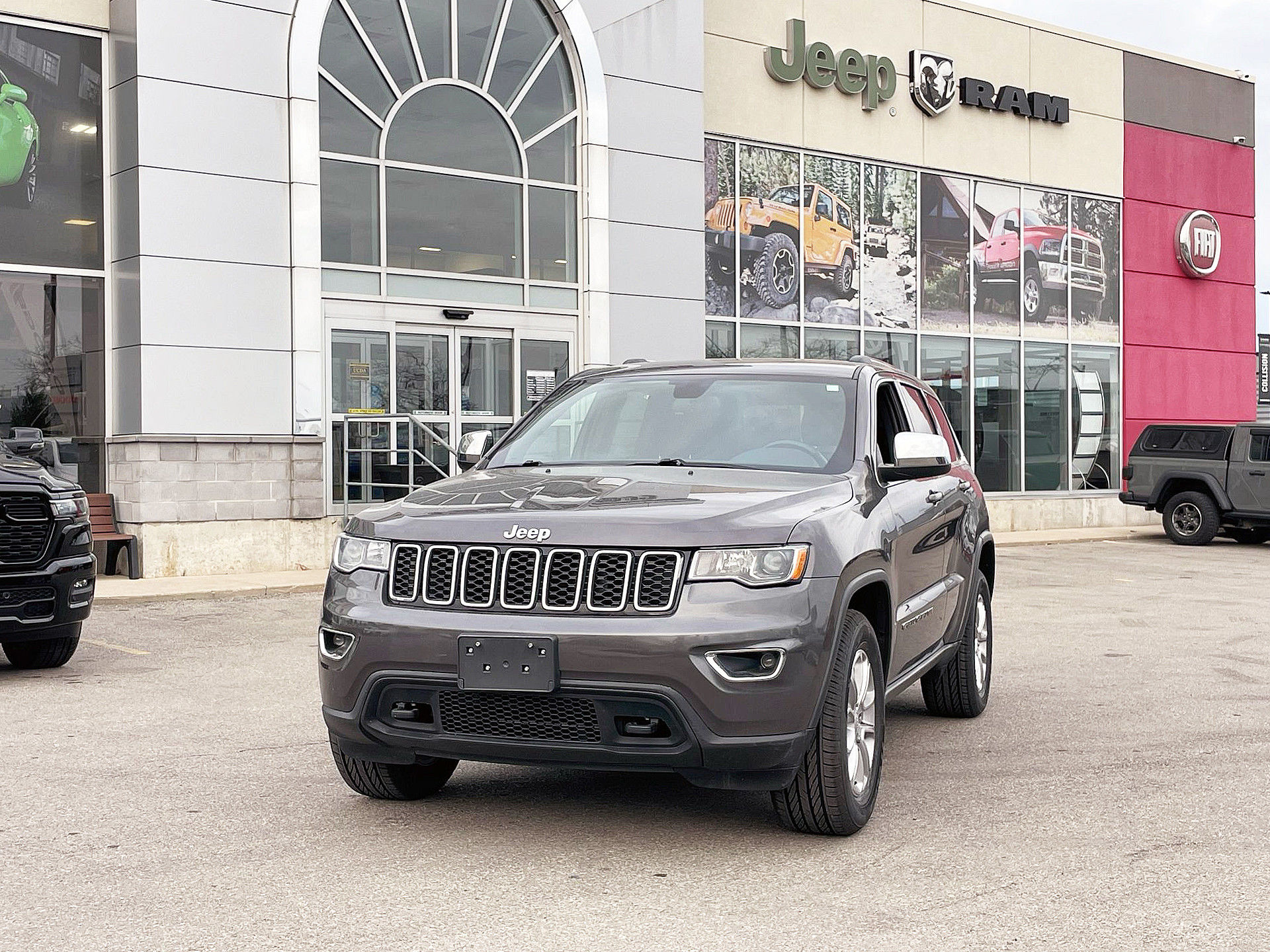 2021 Jeep Grand Cherokee 4X4 in Woodbridge, Ontario