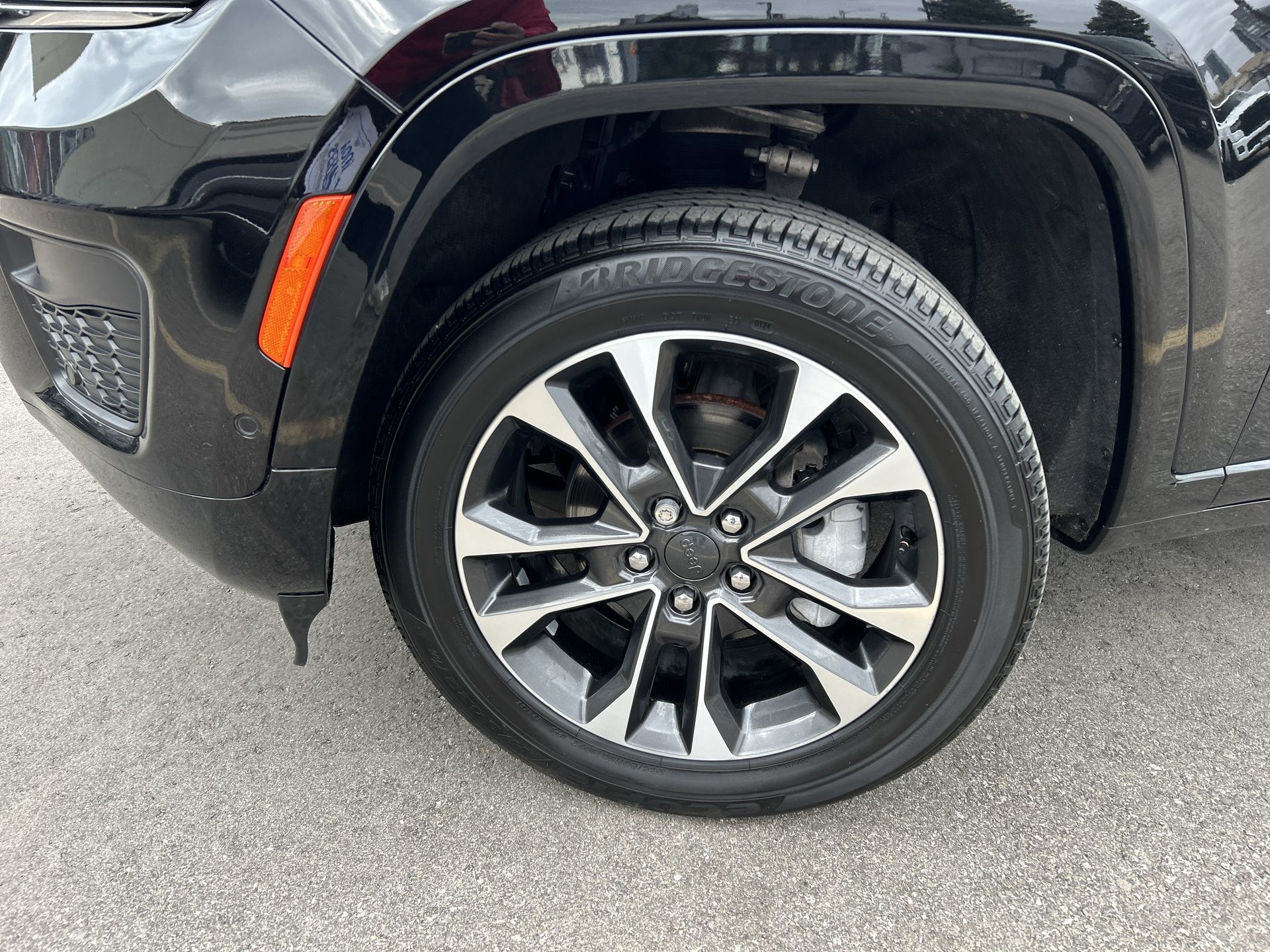 2024 Jeep GRAND CHEROKEE OVERLAND