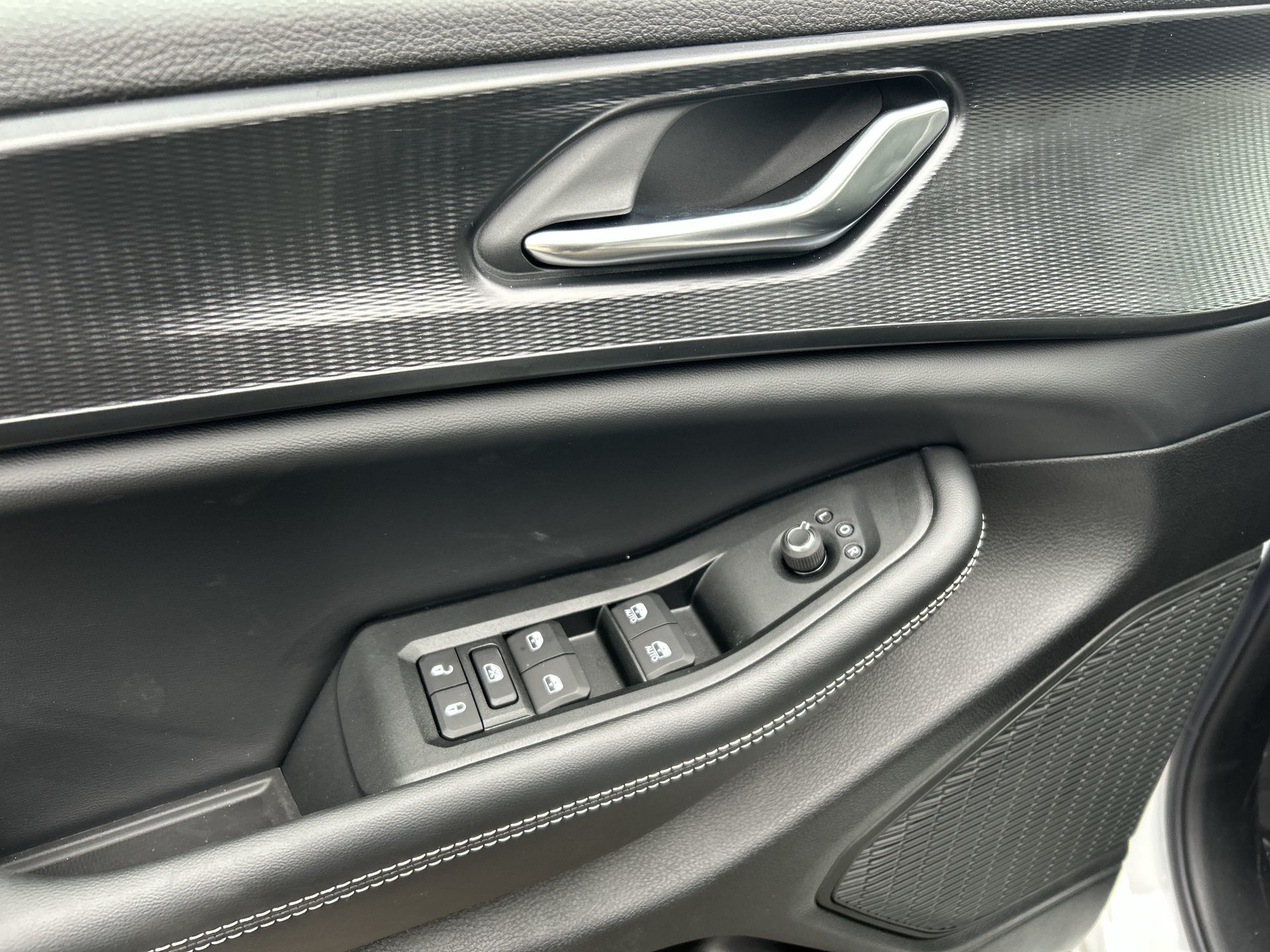 Jeep Grand Cherokee L  2025 à Woodbridge, Ontario