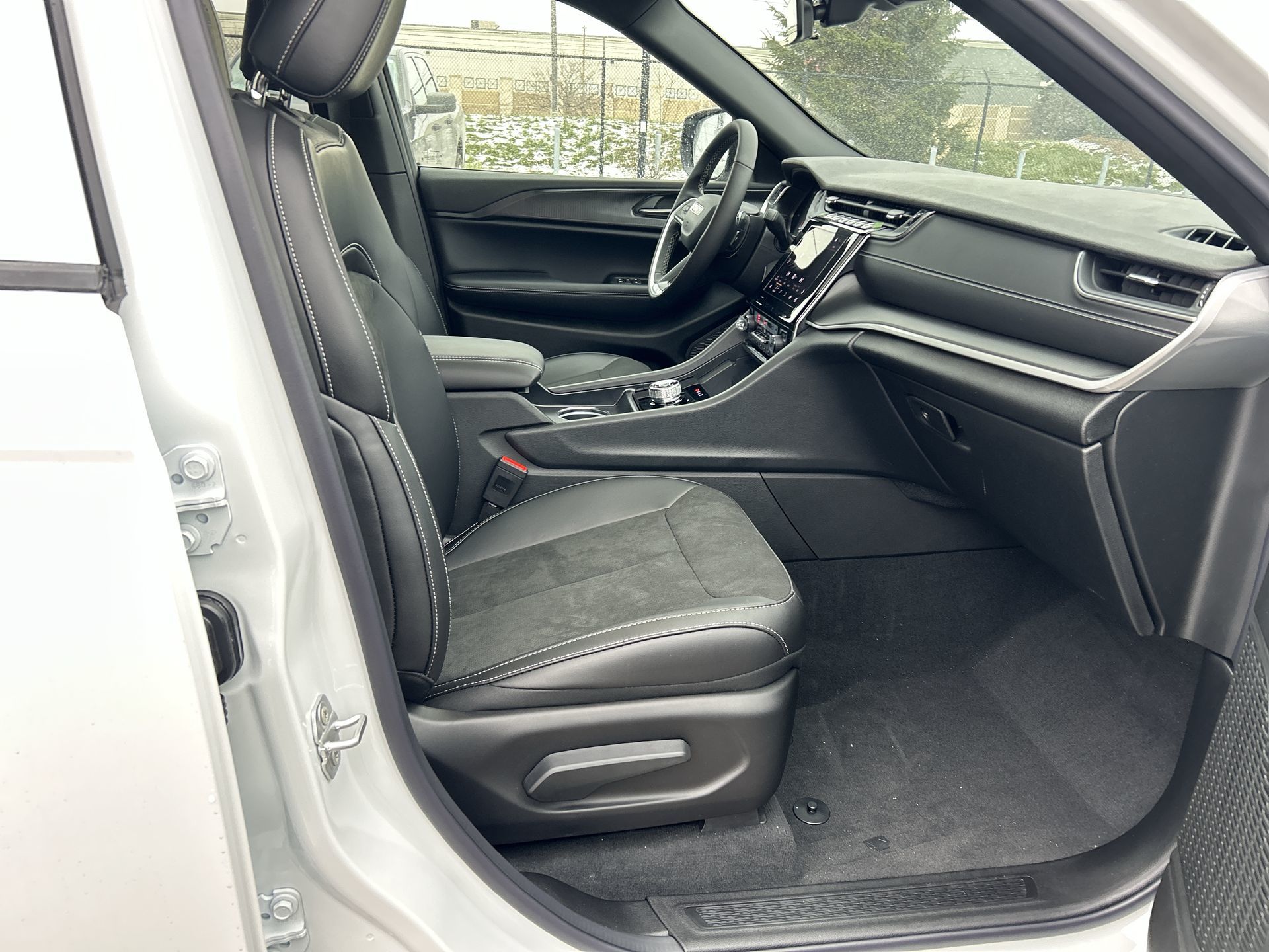 Jeep Grand Cherokee L  2025 à Woodbridge, Ontario