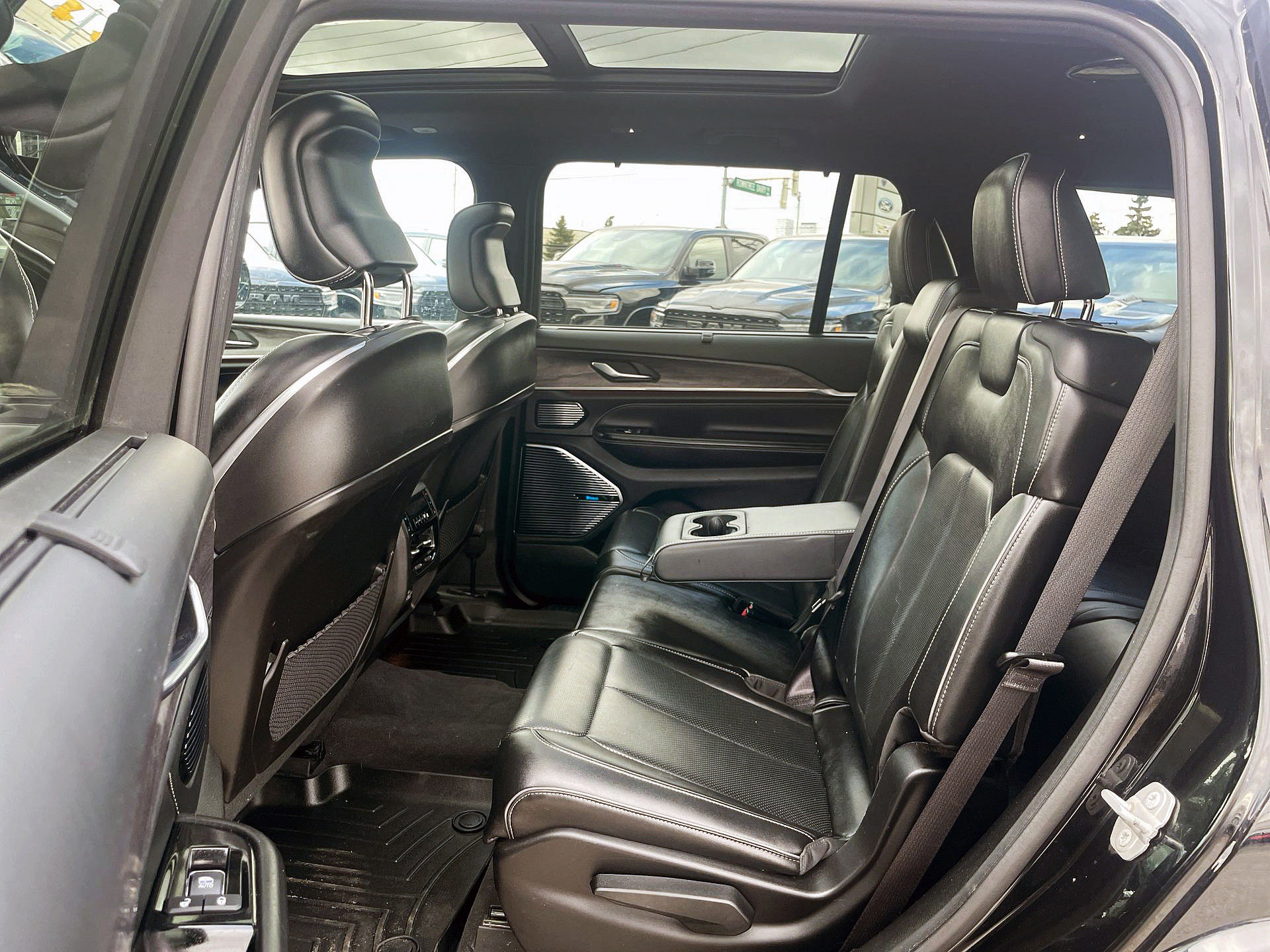 2021 Jeep Grand Cherokee in Woodbridge, Ontario