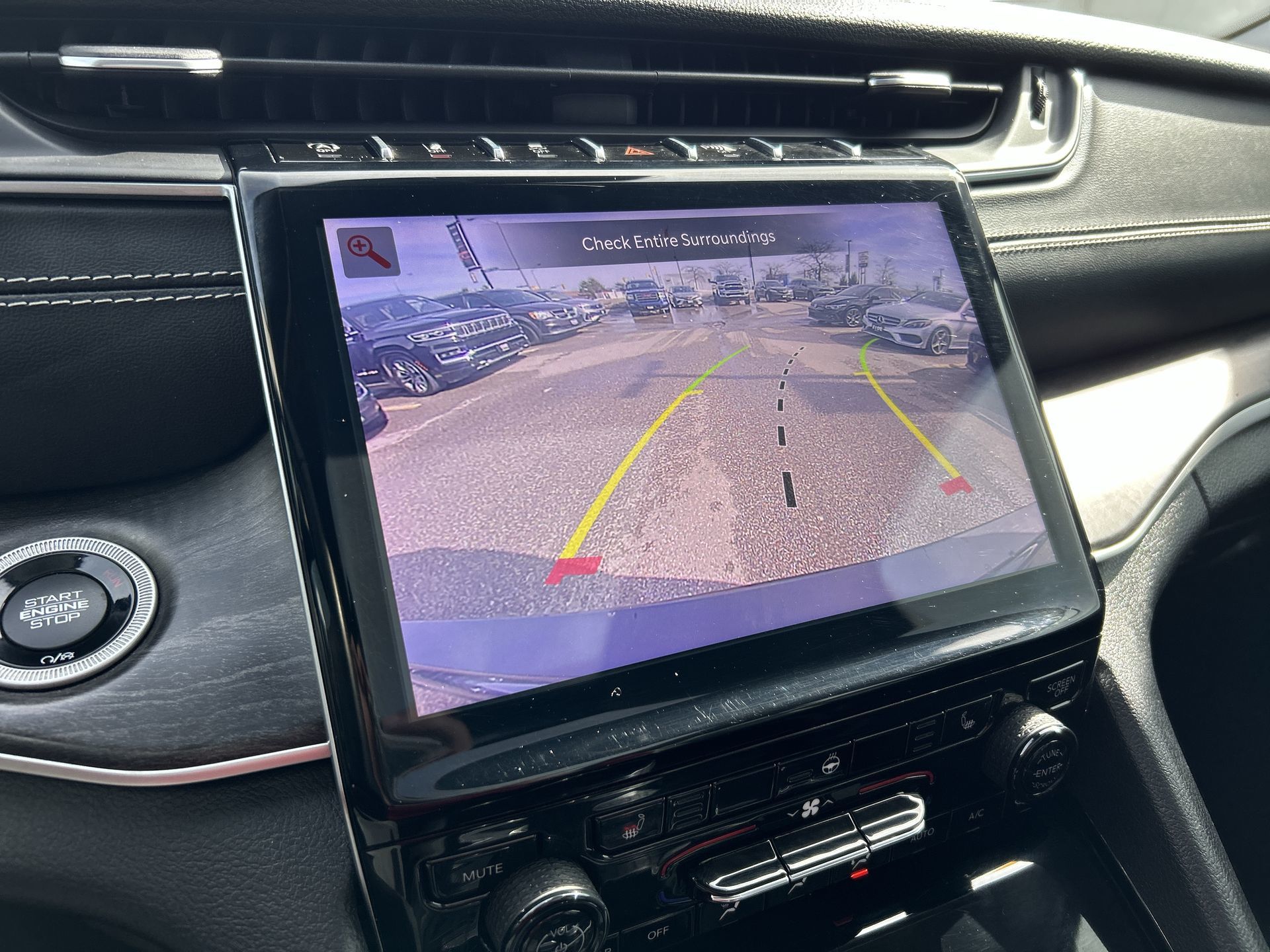 2021 Jeep GRAND CHEROKEE in Woodbridge, Ontario