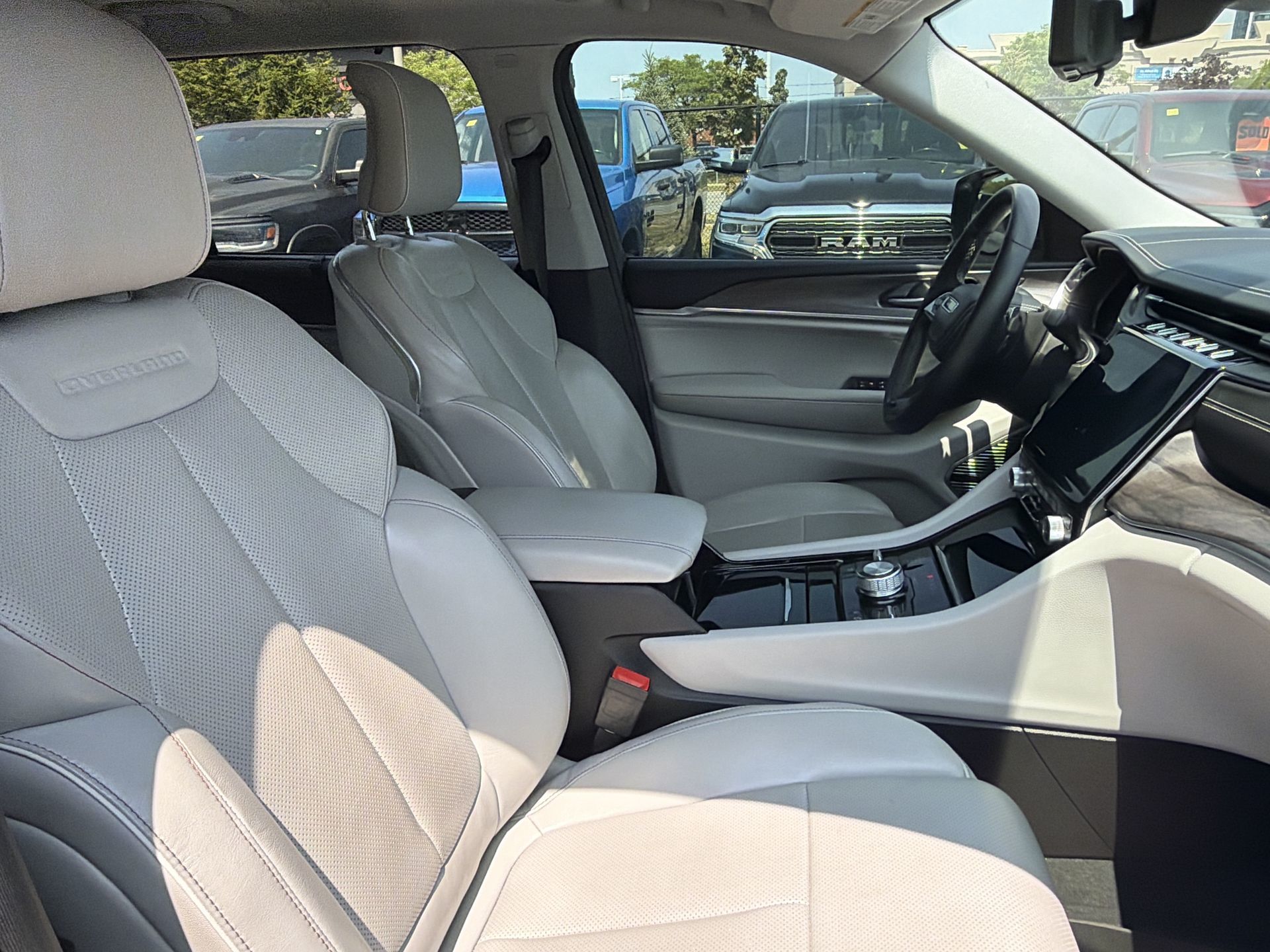 2022 Jeep Grand Cherokee