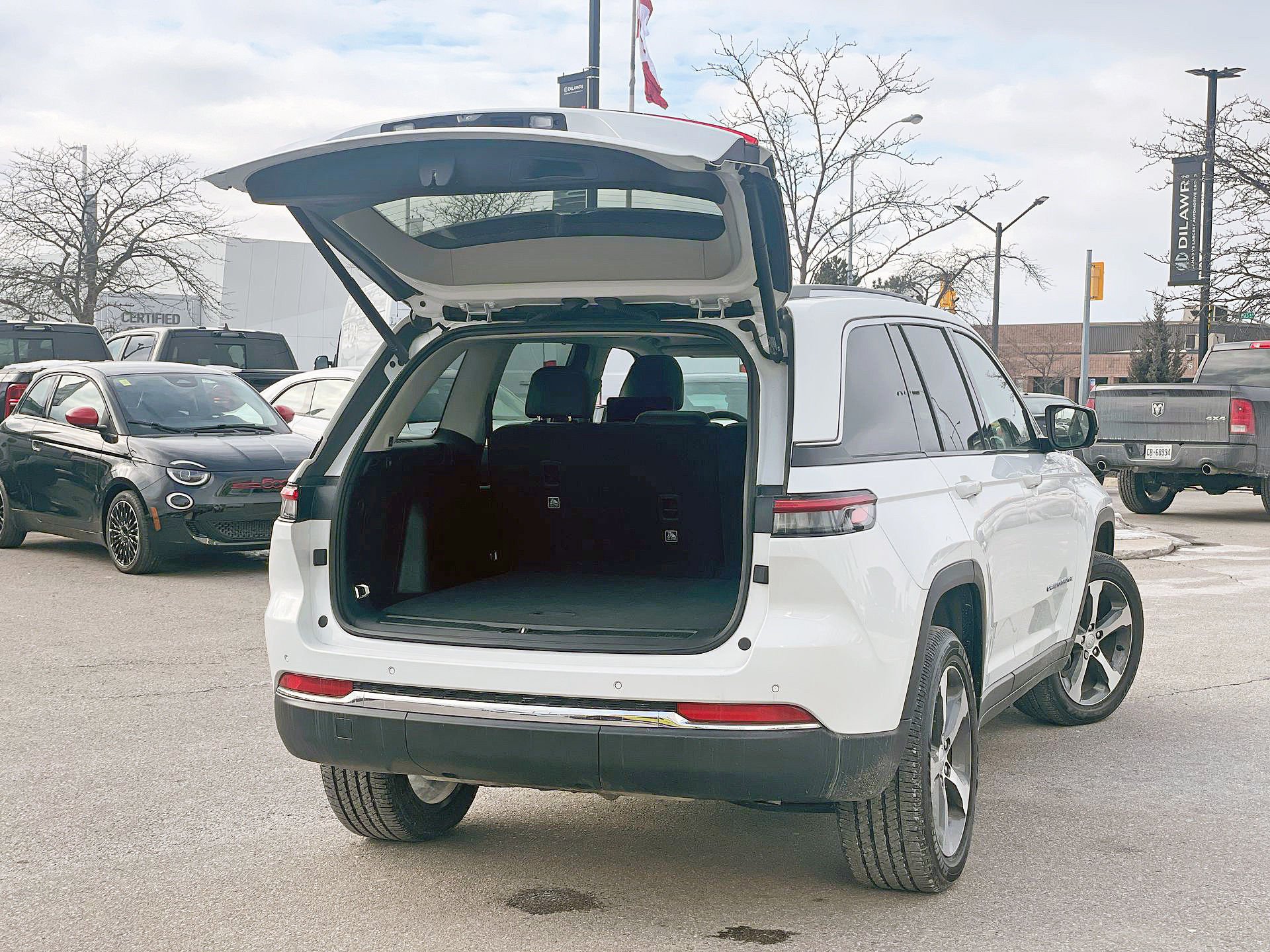 2023 Jeep Grand Cherokee in Woodbridge, Ontario