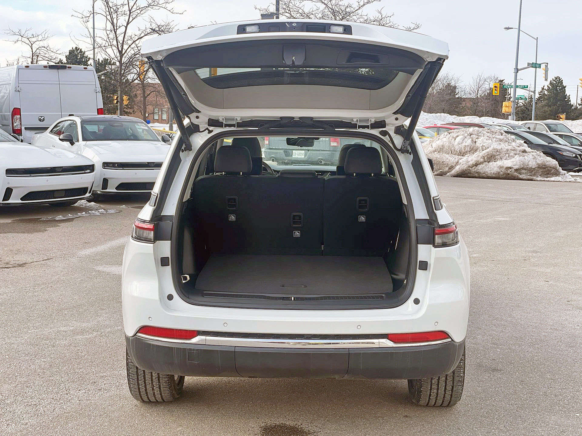 2023 Jeep Grand Cherokee in Woodbridge, Ontario
